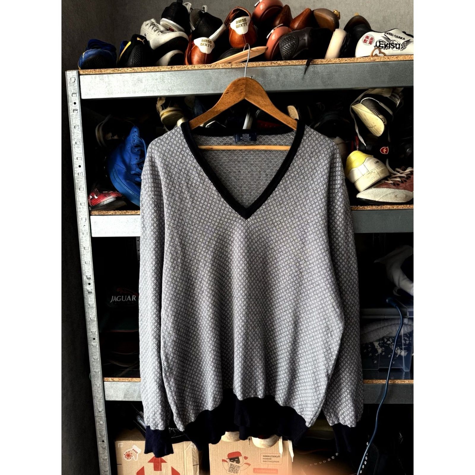 Vintage Boggi Milano Sweater V-Neck Wool Cotton Grey Herringbone Men’s Sz L-XL Pullover Card Ac? Size US L / EU 52-54 / 3 - 2 Thumbnail