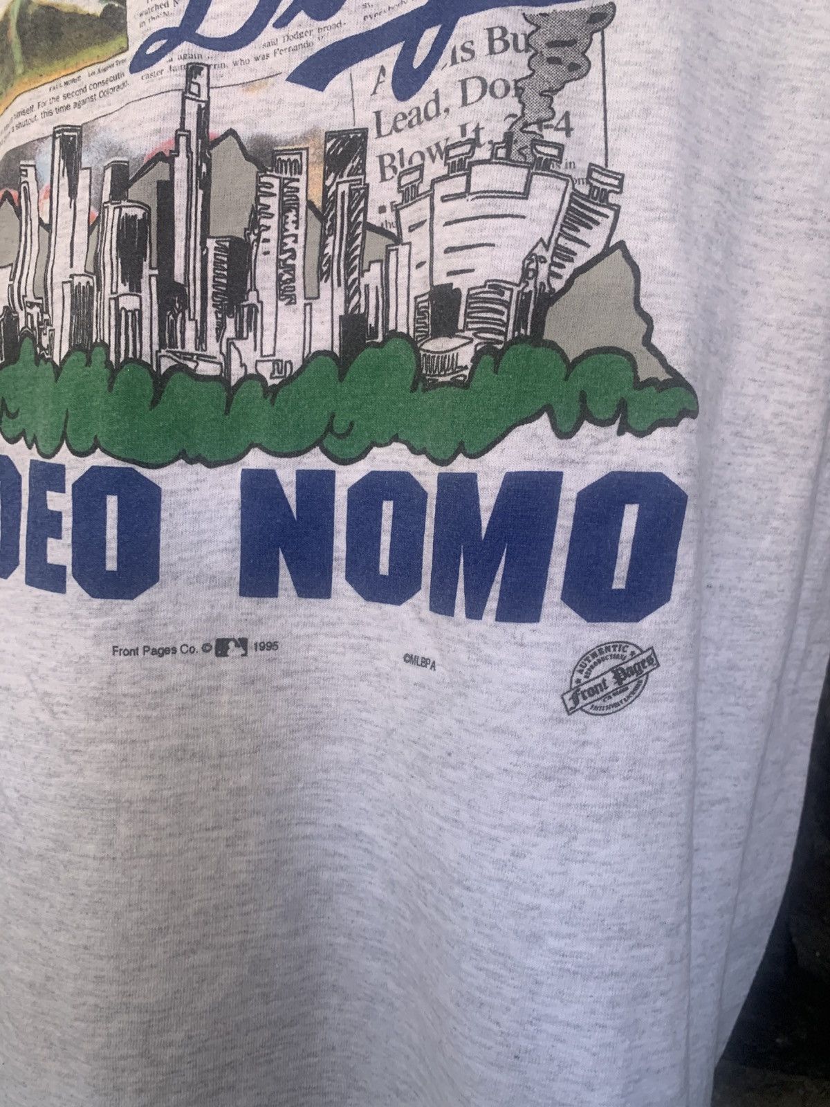 MLB Vintage 90s Dodgers MLB Front Pages Hideo Nomo T shirt Size US L / EU 52-54 / 3 - 6 Thumbnail