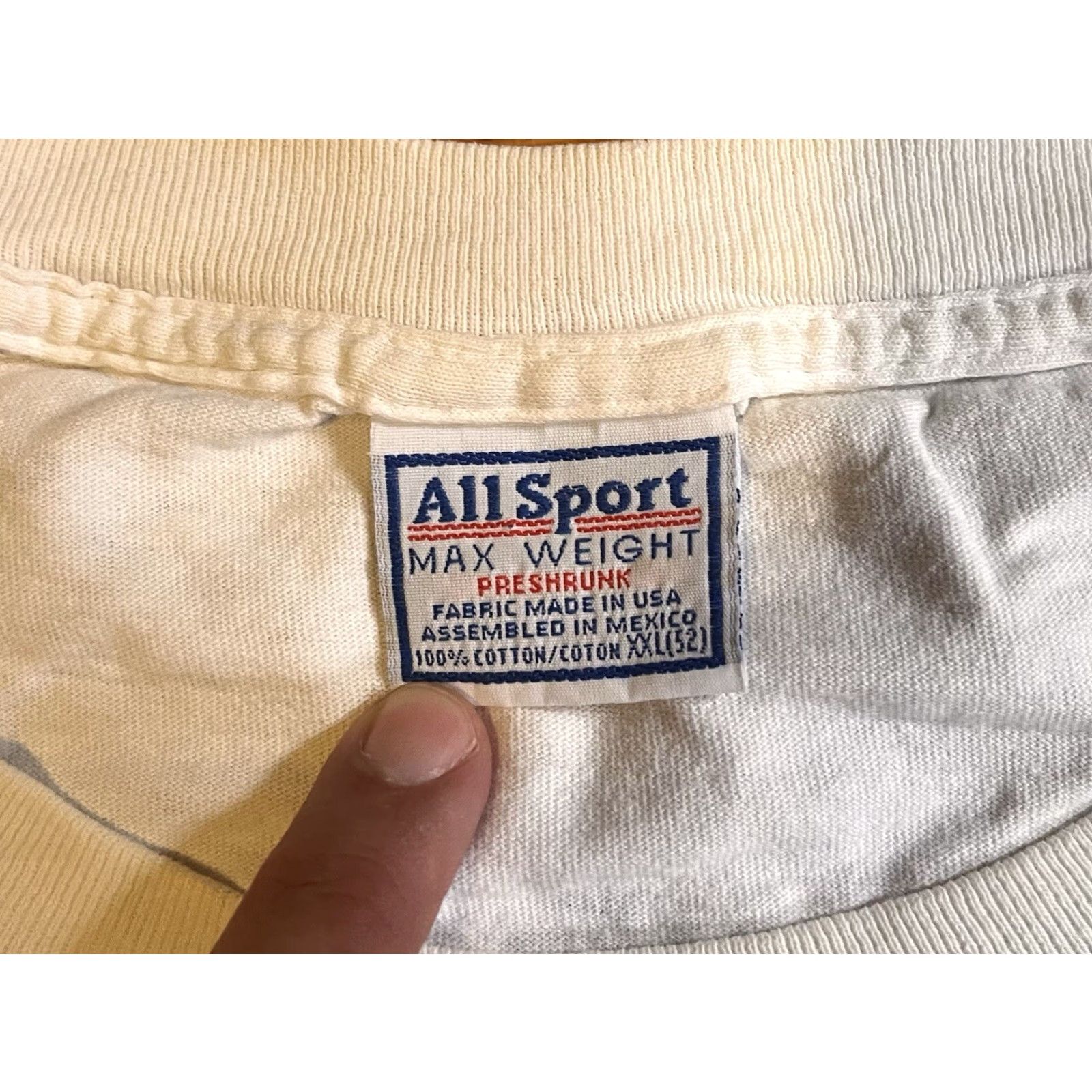 Vintage VINTAGE WWE T-Shirt Men’s 2XL White 2002 Tough Enough 2 Graphic Print Back Singles Extra Sizable? Size US XXL / EU 58 / 5 - 5 Thumbnail
