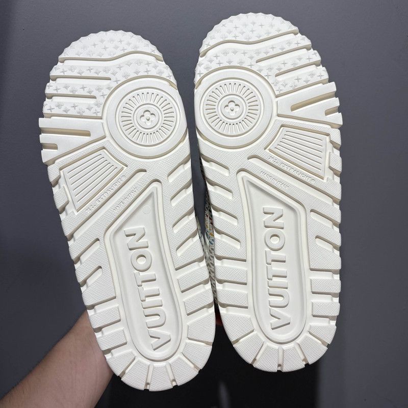 Louis Vuitton Louis Vuitton Trainer Low Top Leather Sneakers -2508 Size US 8 / EU 41 - 4 Thumbnail