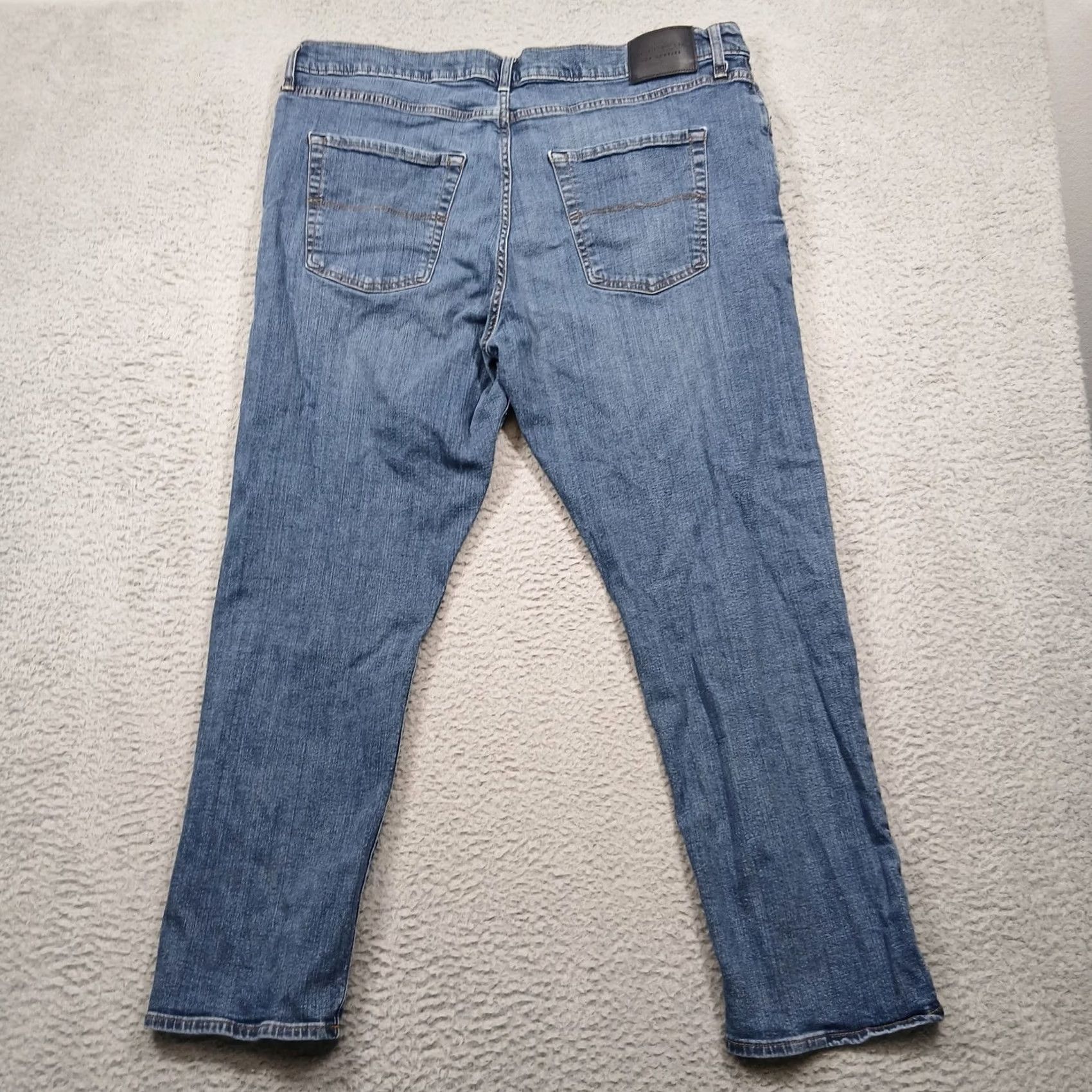 Lucky Brand Lucky Brand 410 Athletic Slim Jeans Men 40x30 Blue Denim Slim Fit Five-Pocket Regular Inseam 30in Light Wash Vintage No Size US 40 / EU 56 - 2 Thumbnail