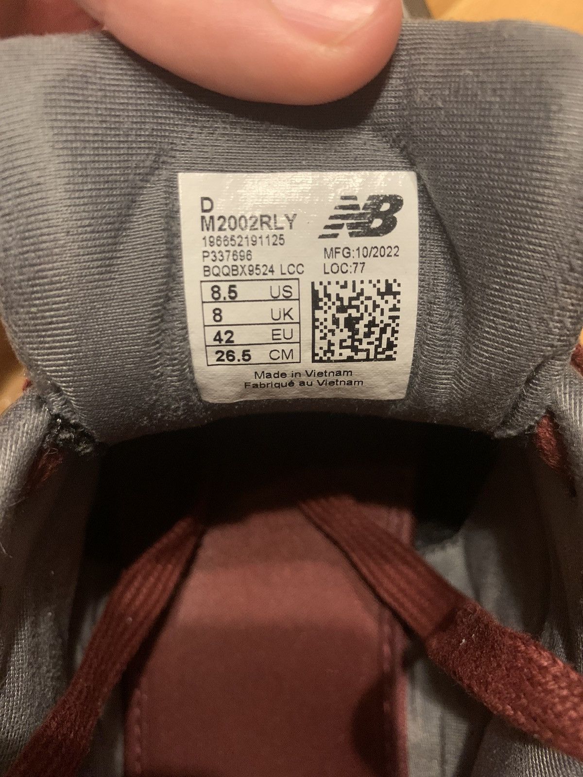 New Balance New balance 2002r Size US 8.5 / EU 41-42 - 3 Thumbnail