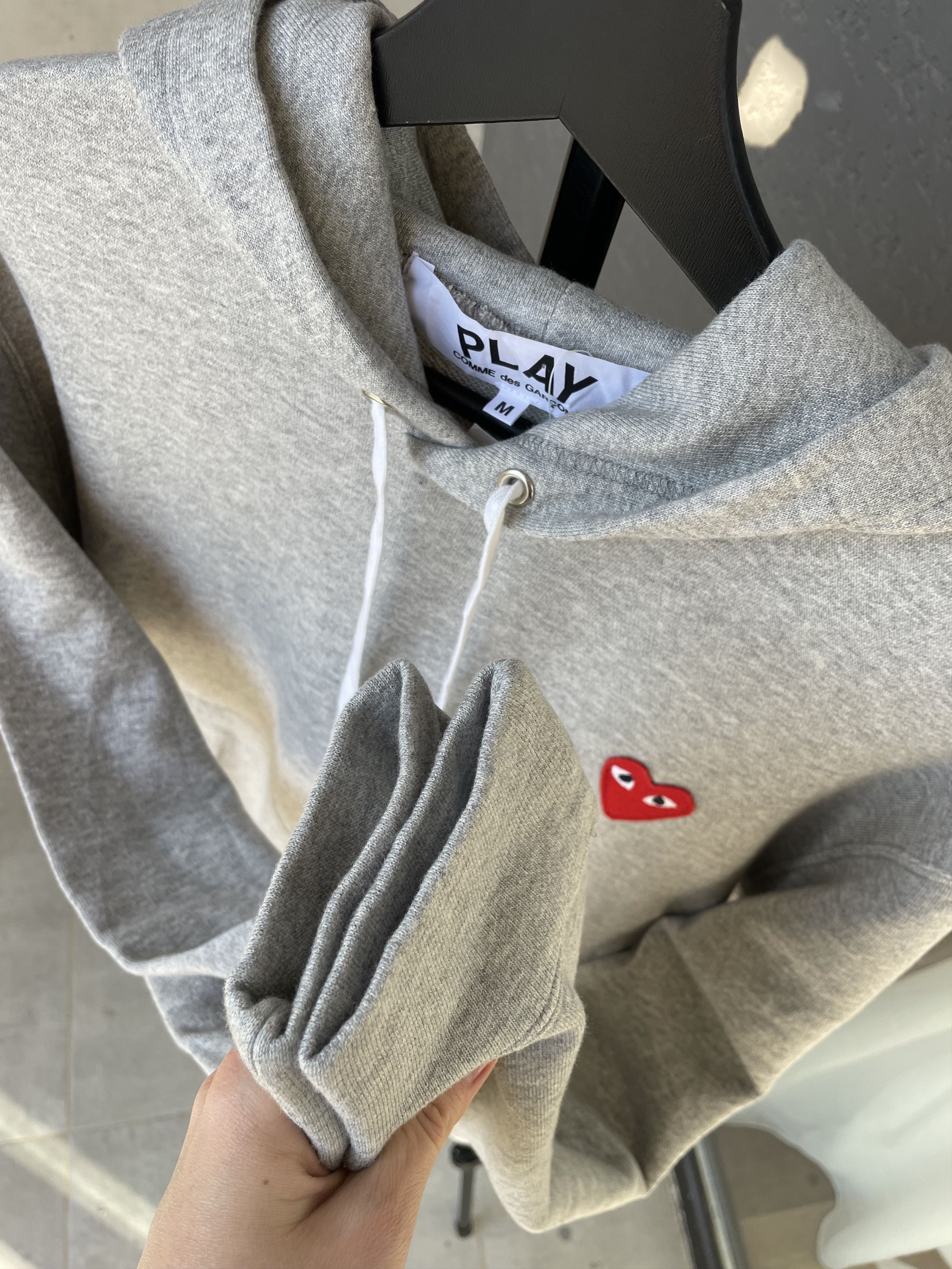 Comme des Garcons × Comme des Garcons PLAY × Comme des Garcons SHIRT COMME DES GARCONS PLAY HOODIE SWEATER SWEATSHIRT Size US M / EU 48-50 / 2 - 7 Thumbnail