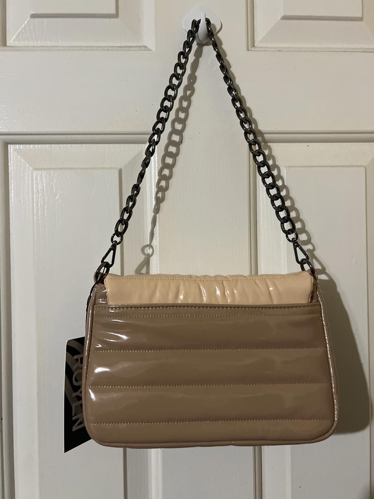 Other Think Royln Quilted Shoulder Bag Adjustable Strap & chain Size ONE SIZE - 4 Thumbnail