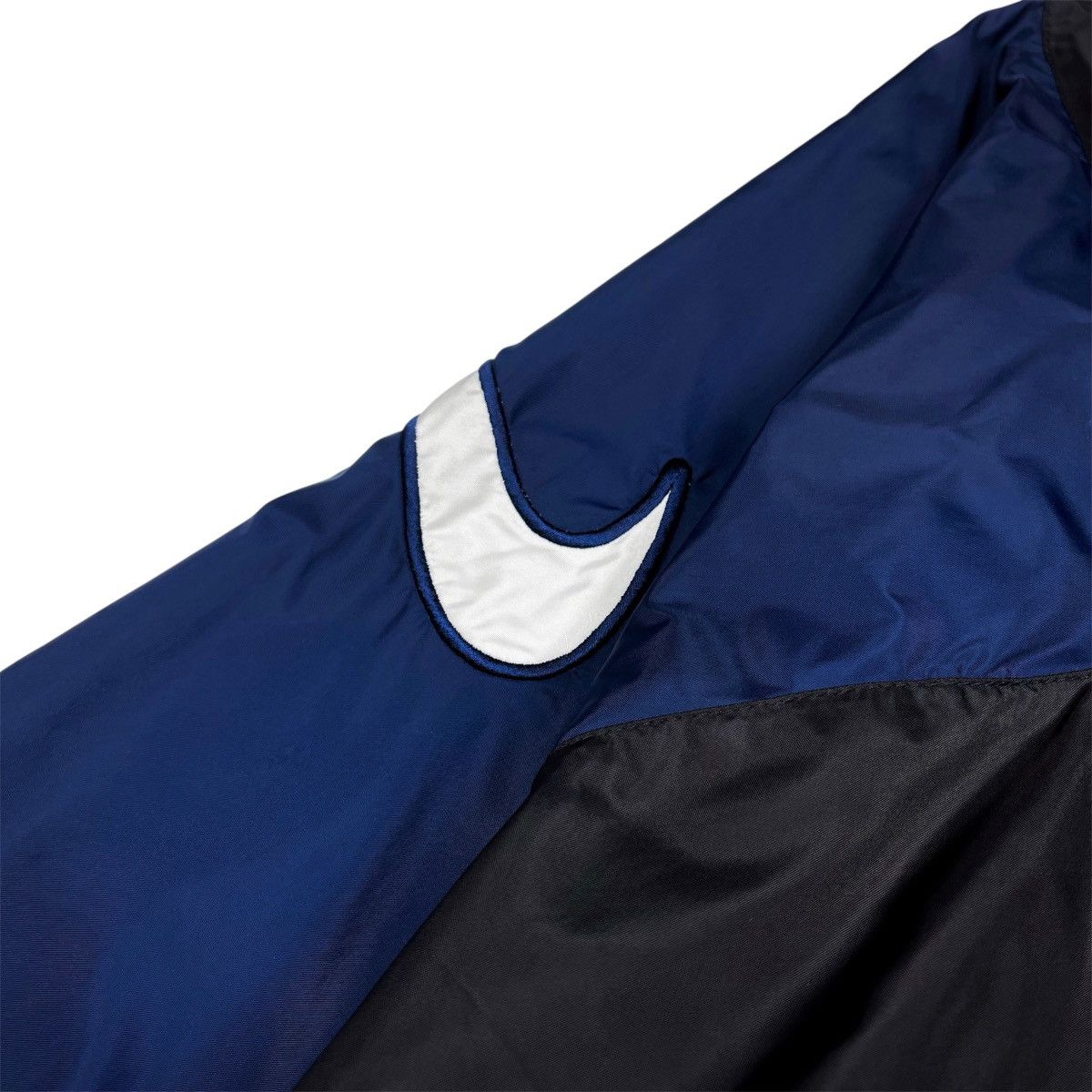 Nike Vintage 90’s Nike Big Swoosh Windbreaker Jacket Size US L / EU 52-54 / 3 - 3 Thumbnail