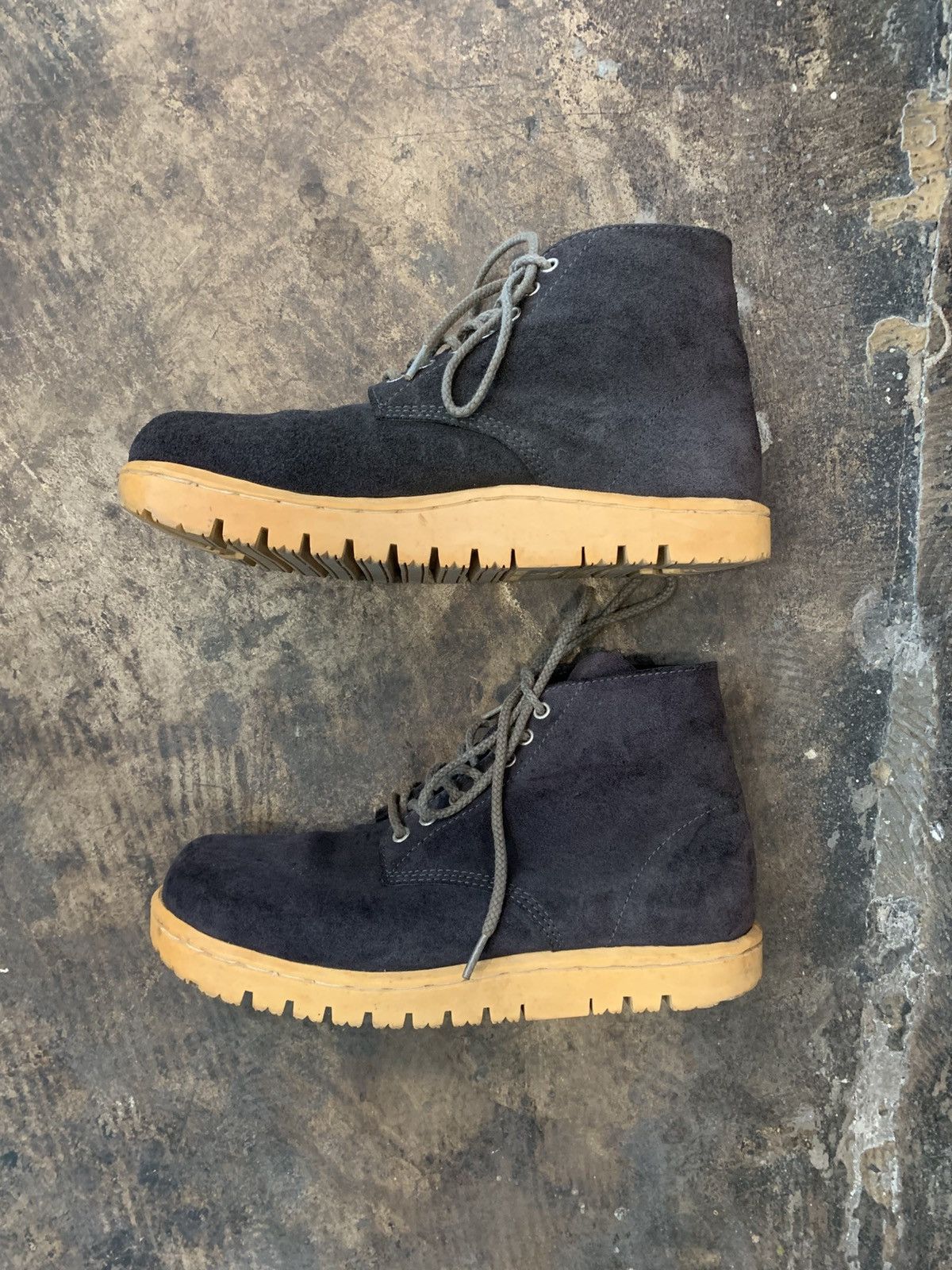 General Research Mountain Boots Size US 7.5 / EU 40-41 - 1 Thumbnail