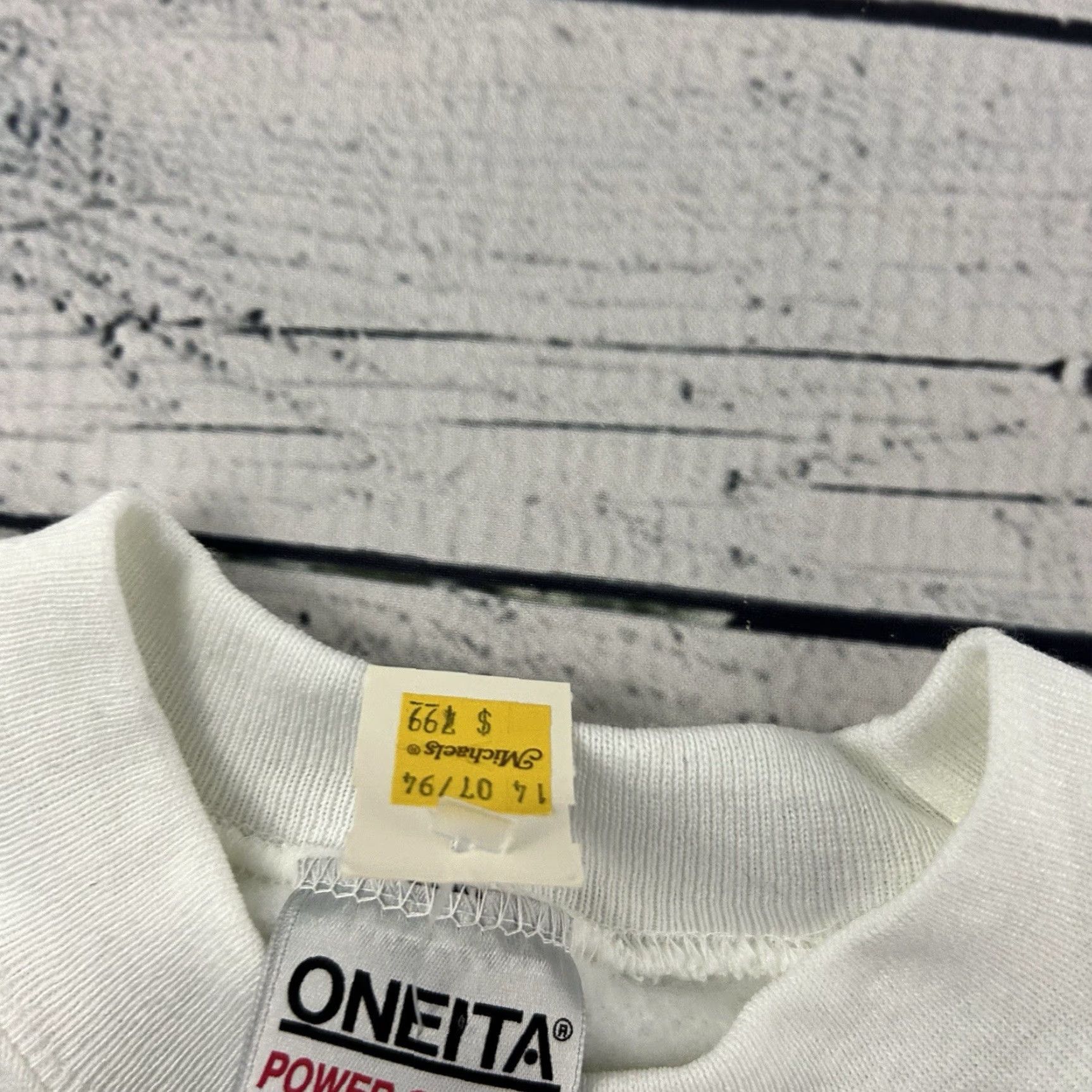 Vintage VINTAGE Oneita Sweatshirt Pullover Crewneck Men L White Size US L / EU 52-54 / 3 - 3 Thumbnail