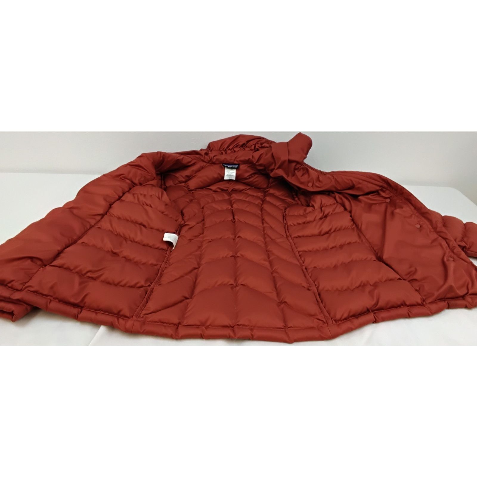 Patagonia Patagonia Down Jacket Women's Large Puffer Full Zip Orange Size L / US 10 / IT 46 - 12 Thumbnail