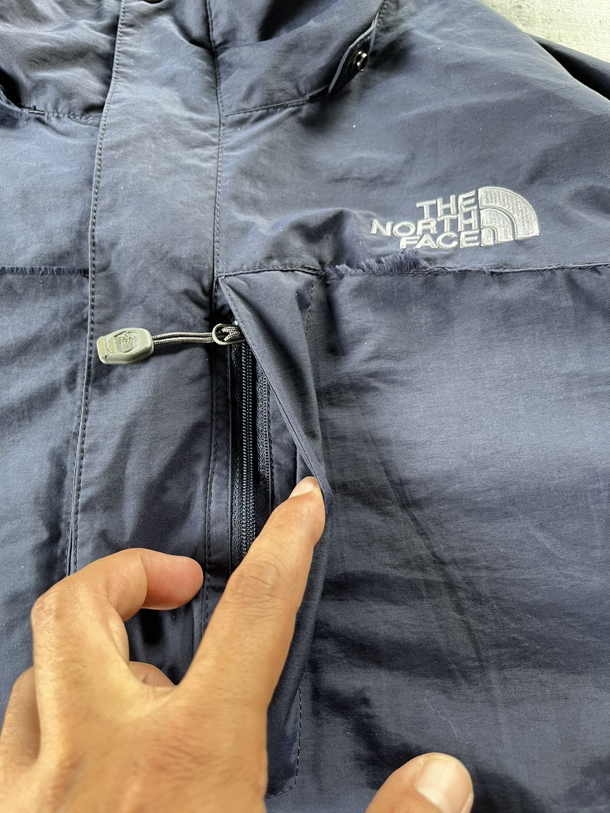 Japanese Brand × The North Face ⚡️The North Face Hyvent Zipper Up Jacket Distressed Size US L / EU 52-54 / 3 - 7 Thumbnail