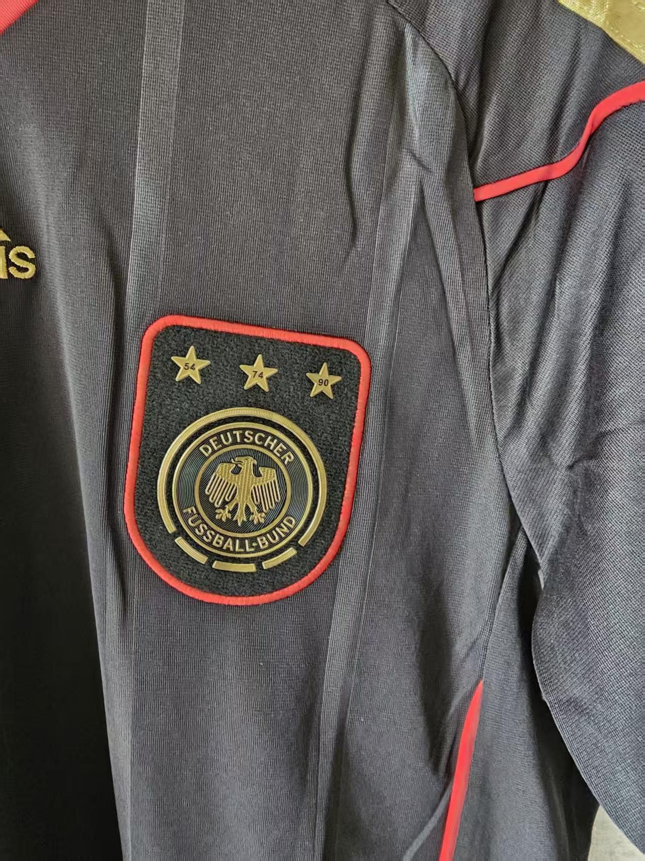 Other Thomas Müller Jersey 2010 Germany Away Size US XL / EU 56 / 4 - 4 Thumbnail