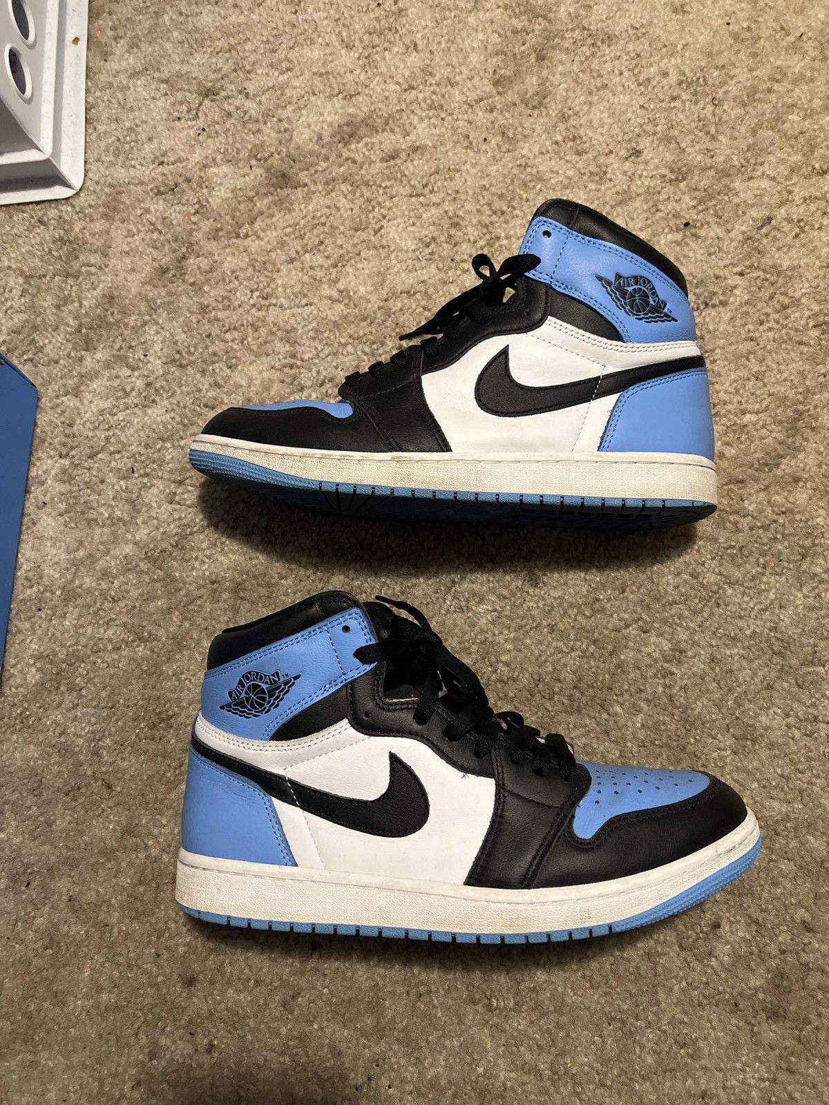 Jordan Brand × Nike Nike air jordan 1 unc toe Size US 9.5 / EU 42-43 - 1 Thumbnail