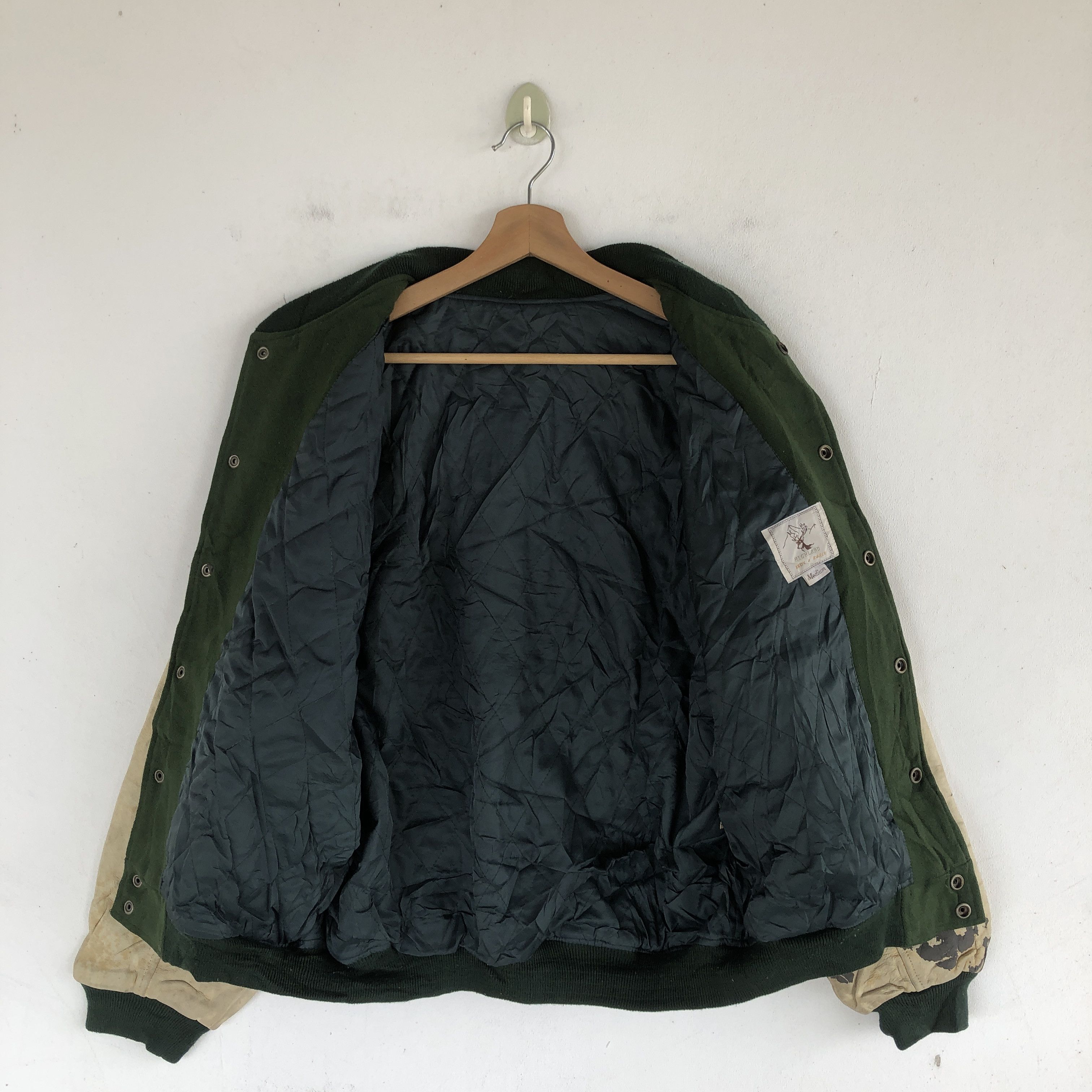 Vintage Highland Varsity Jackets Letterman Leather Wool Jackets Size US L / EU 52-54 / 3 - 9 Thumbnail