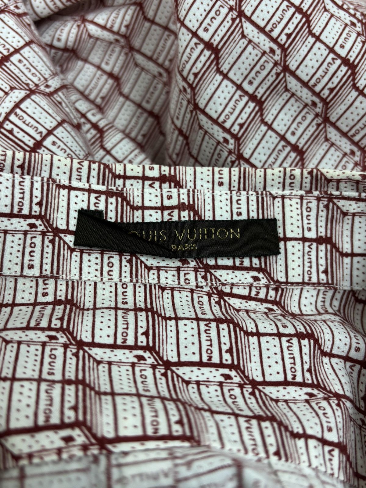 Louis Vuitton Louis Vuitton Allover Print Button Up Short Sleeve Shirt Size US XL / EU 56 / 4 - 7 Thumbnail