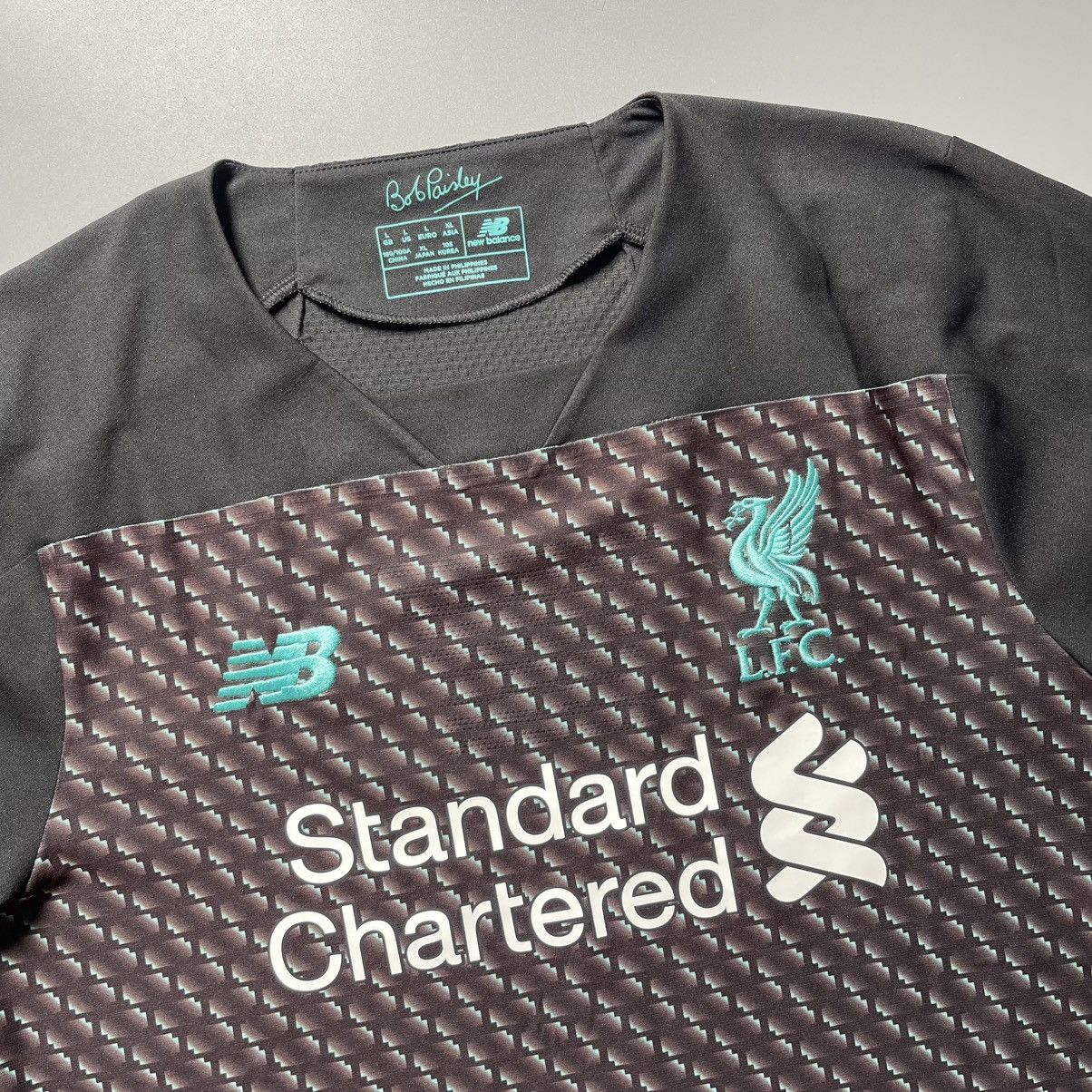 New Balance × Vintage NWT LIVERPOOL NB 2019/2020 FOOTBALL THIRD JERSEY #11 SALAH Size US L / EU 52-54 / 3 - 4 Thumbnail