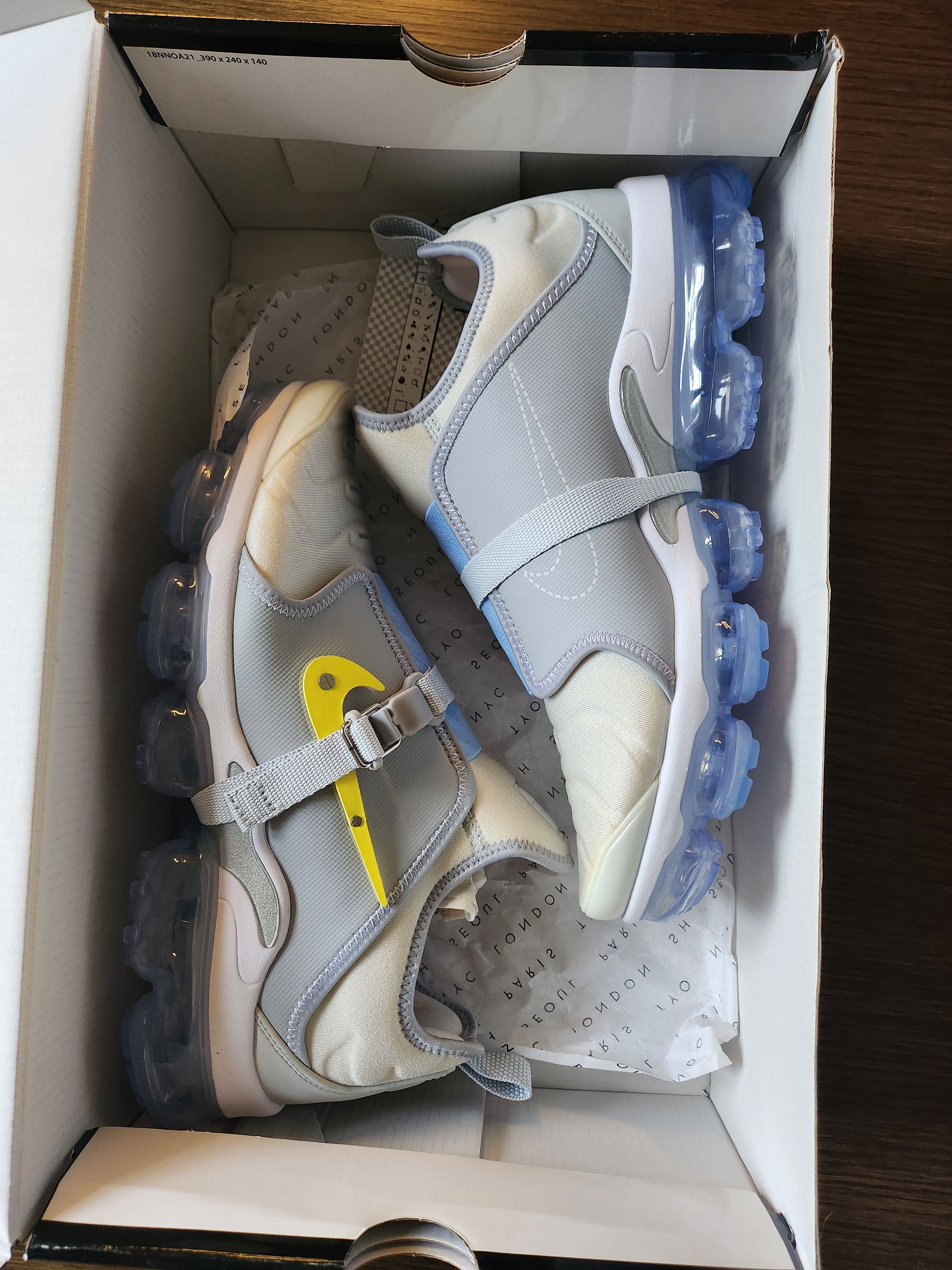 Nike Air vapormax OA LM Size US 10 / EU 43 - 2 Thumbnail