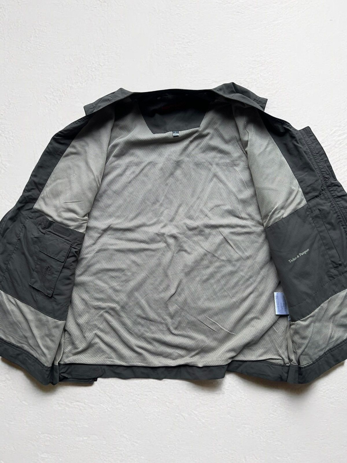 Other VINTAGE GREY NYLON VEST OUTDOOR OAKLEY STYLE NORTHLAND Size US L / EU 52-54 / 3 - 6 Thumbnail