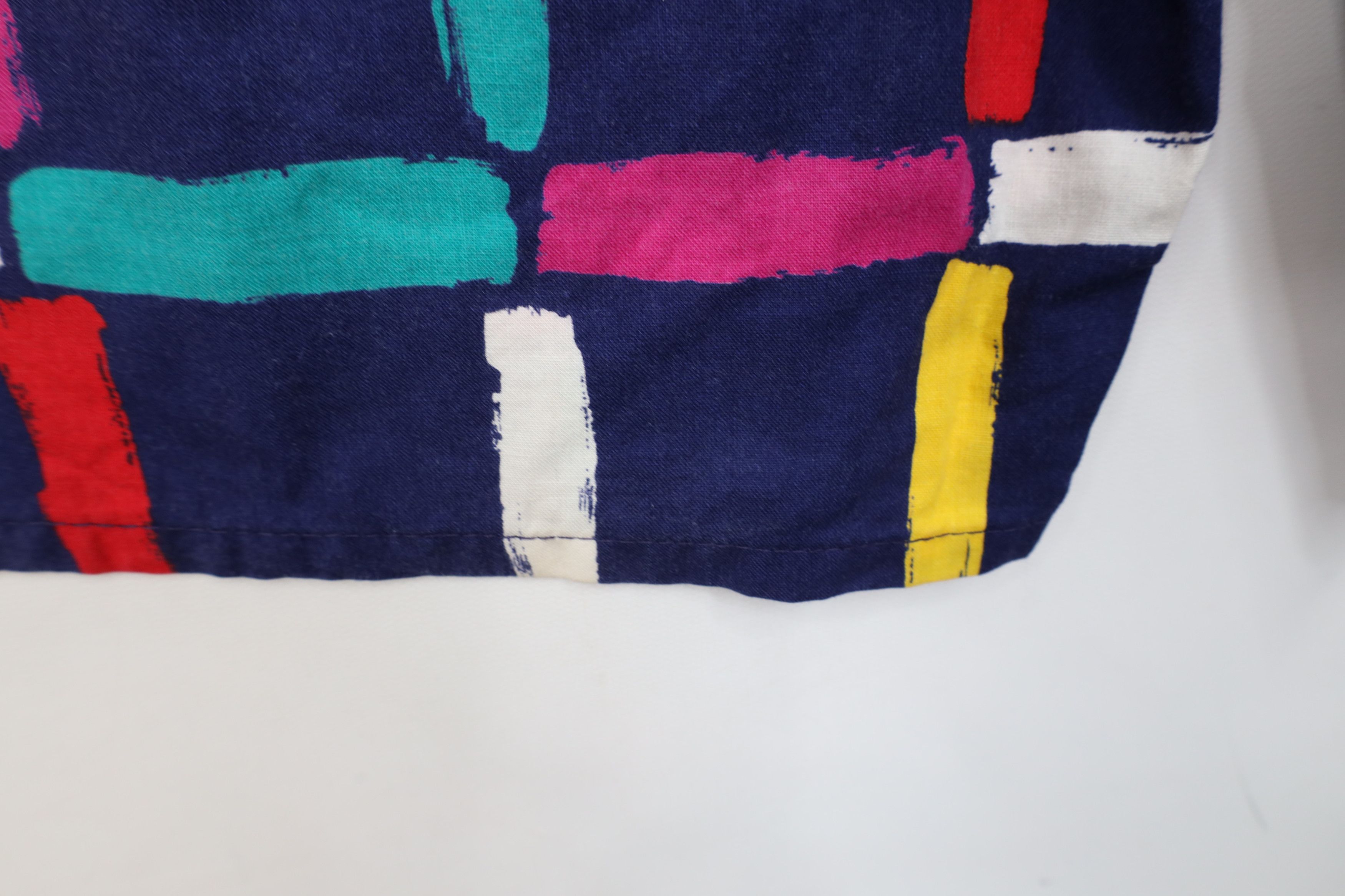 Vintage Vintage 80s 90s Le Tigre Rainbow Checkered Beach Shorts USA Size US 34 / EU 50 - 14 Thumbnail