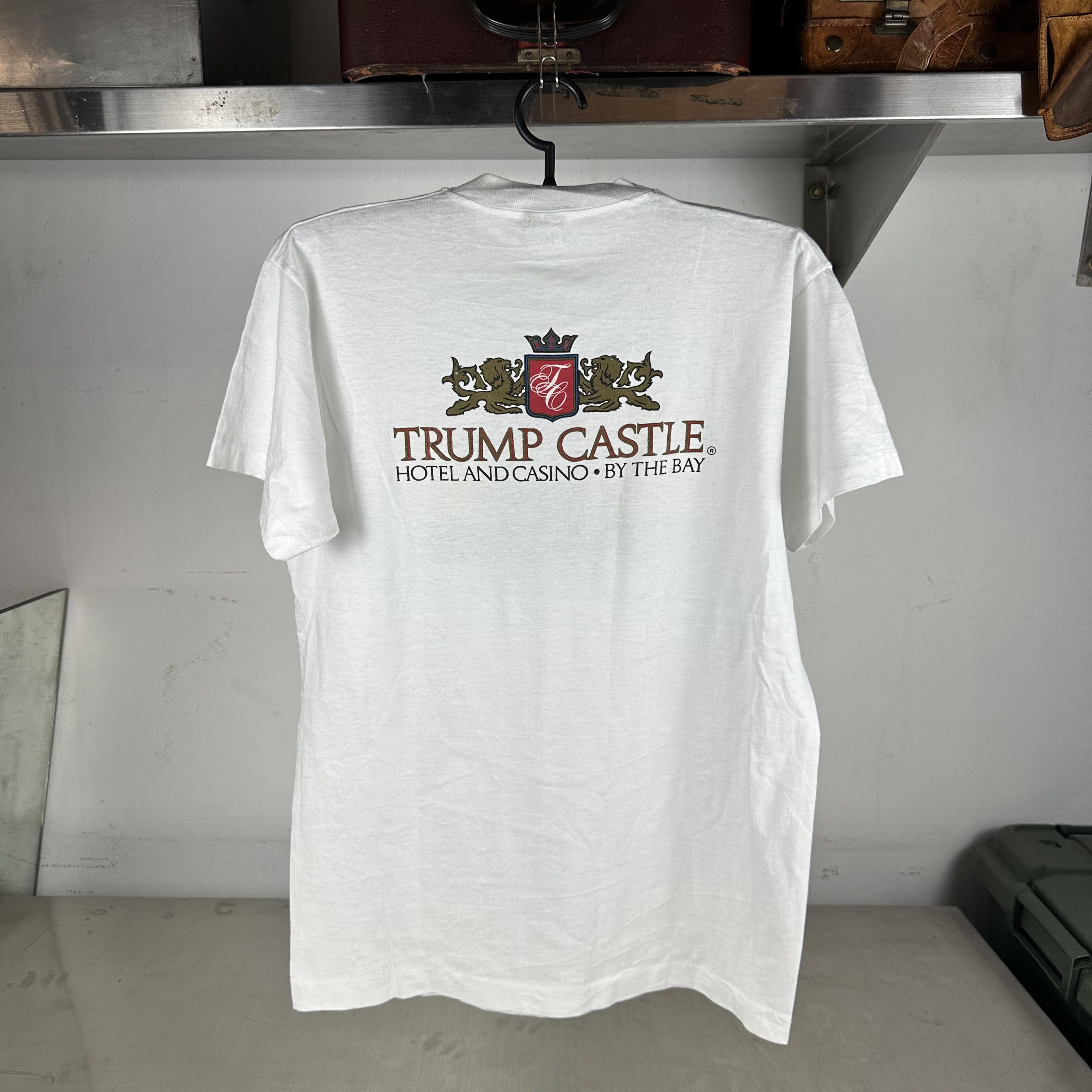 Vintage Vintage 80s Trump Castle Casino See & Win a Million T-Shirt Size US M / EU 48-50 / 2 - 3 Thumbnail