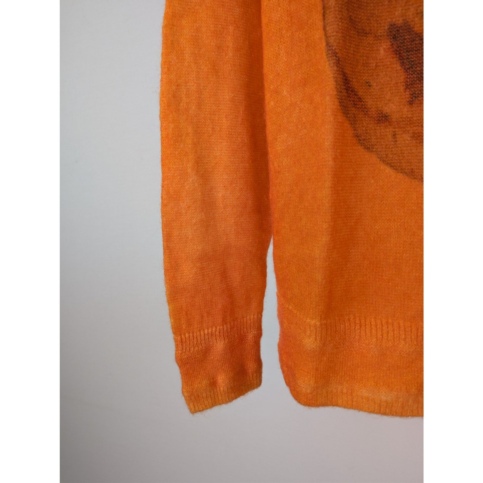 Givenchy o1rshd1 Ceramics Print Crewneck Sweater in Orange Size US M / EU 48-50 / 2 - 5 Thumbnail