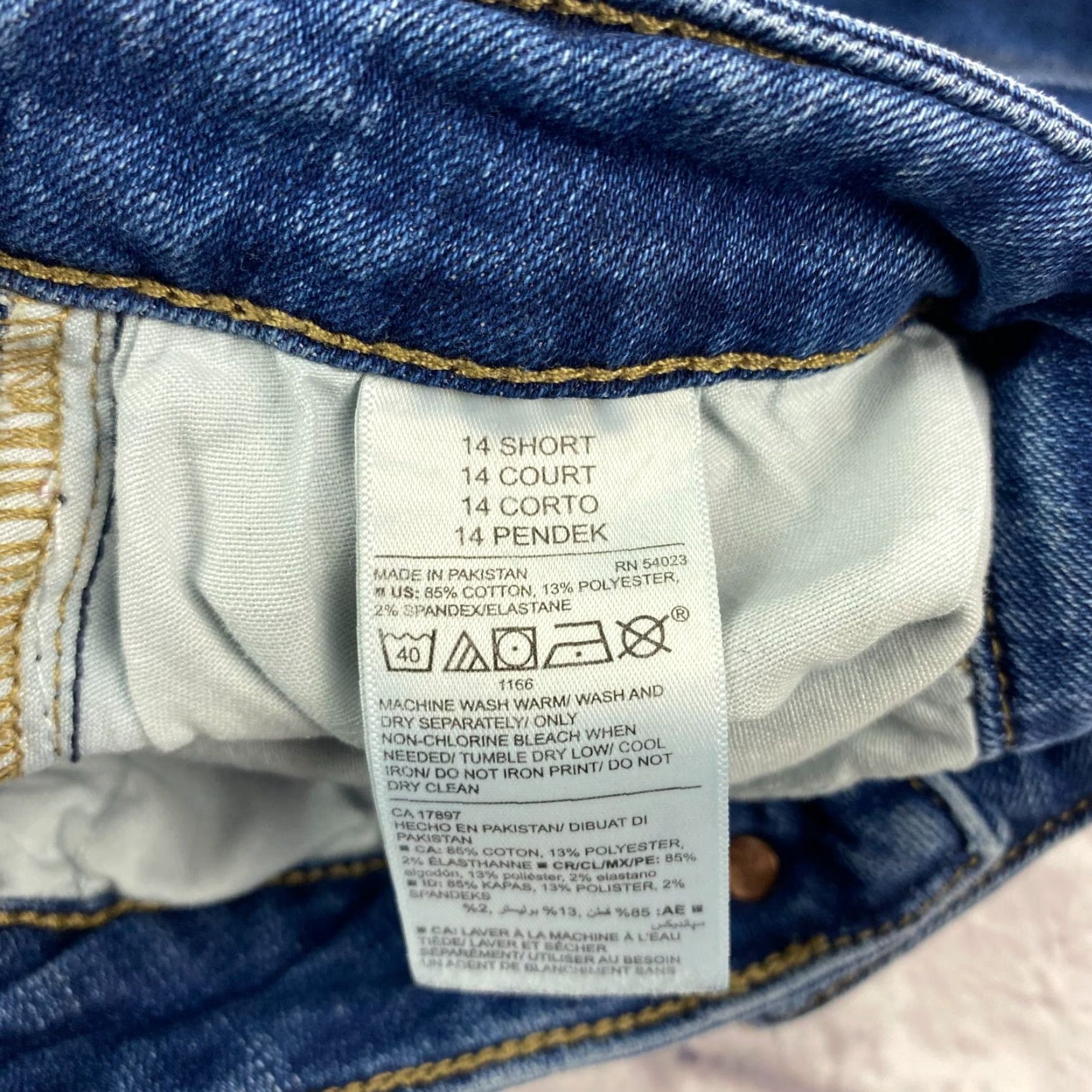 Old Navy Old Navy Womens High Rise Super Skinny Rockstar Jeans 14 Regular Blue Distressed Denim Slim Jeans Womens 14 Regular Blue Distressed Size 36" / US 14 / IT 50 - 7 Thumbnail