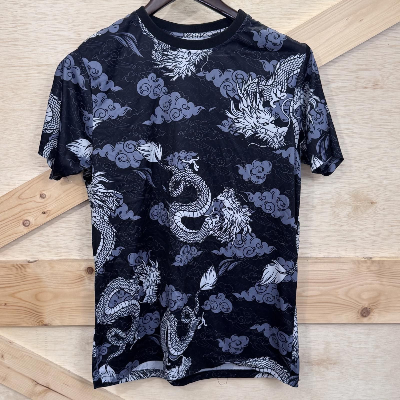 Other Fresh Prints of Tokyo Clothing Dragon's Mens Shirt Medium Size US M / EU 48-50 / 2 - 1 Thumbnail