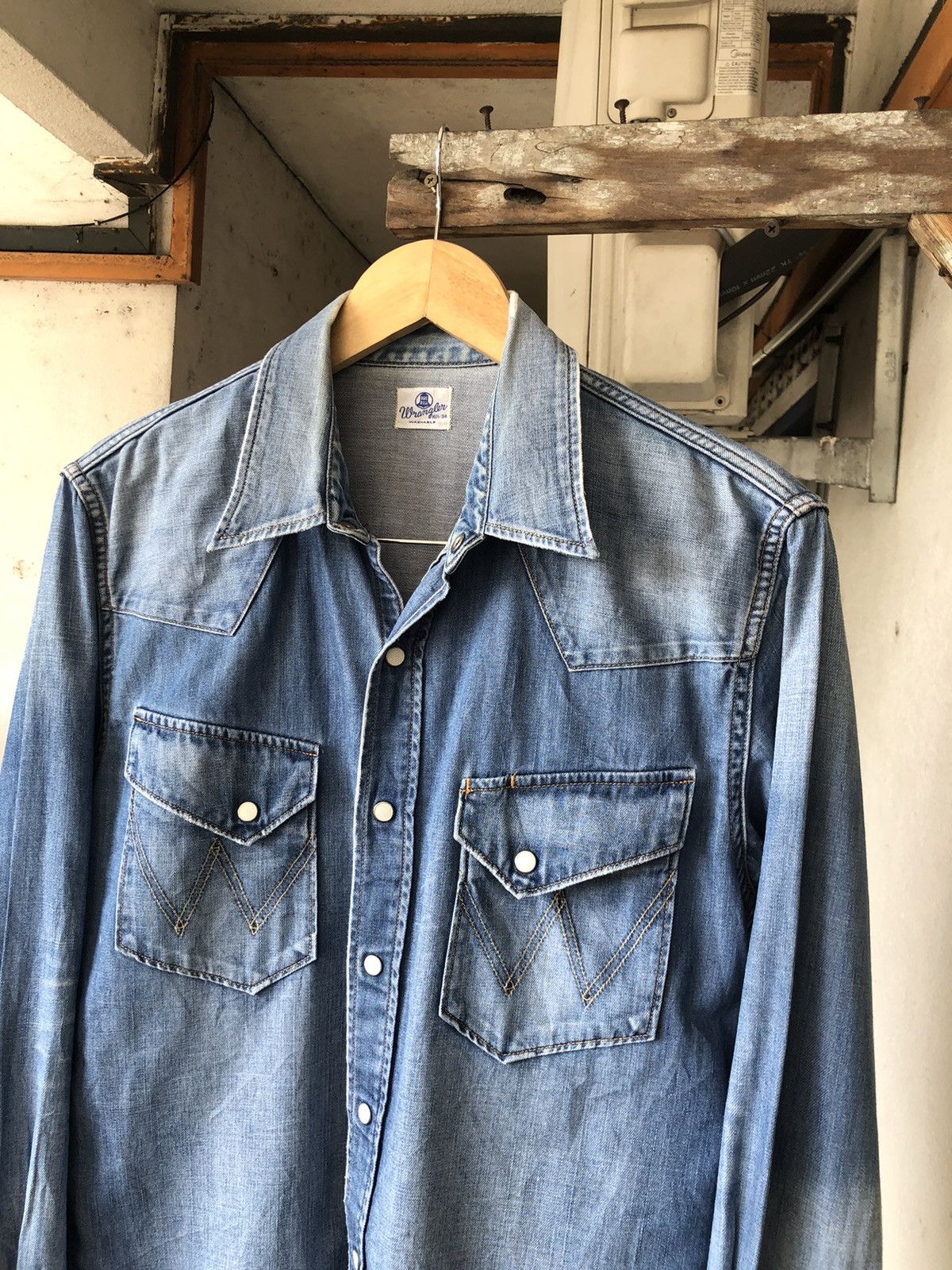 Vintage Nice🔥Vintage Wrangler Distressed Cowboy Style Western Shirt Size US L / EU 52-54 / 3 - 11 Thumbnail