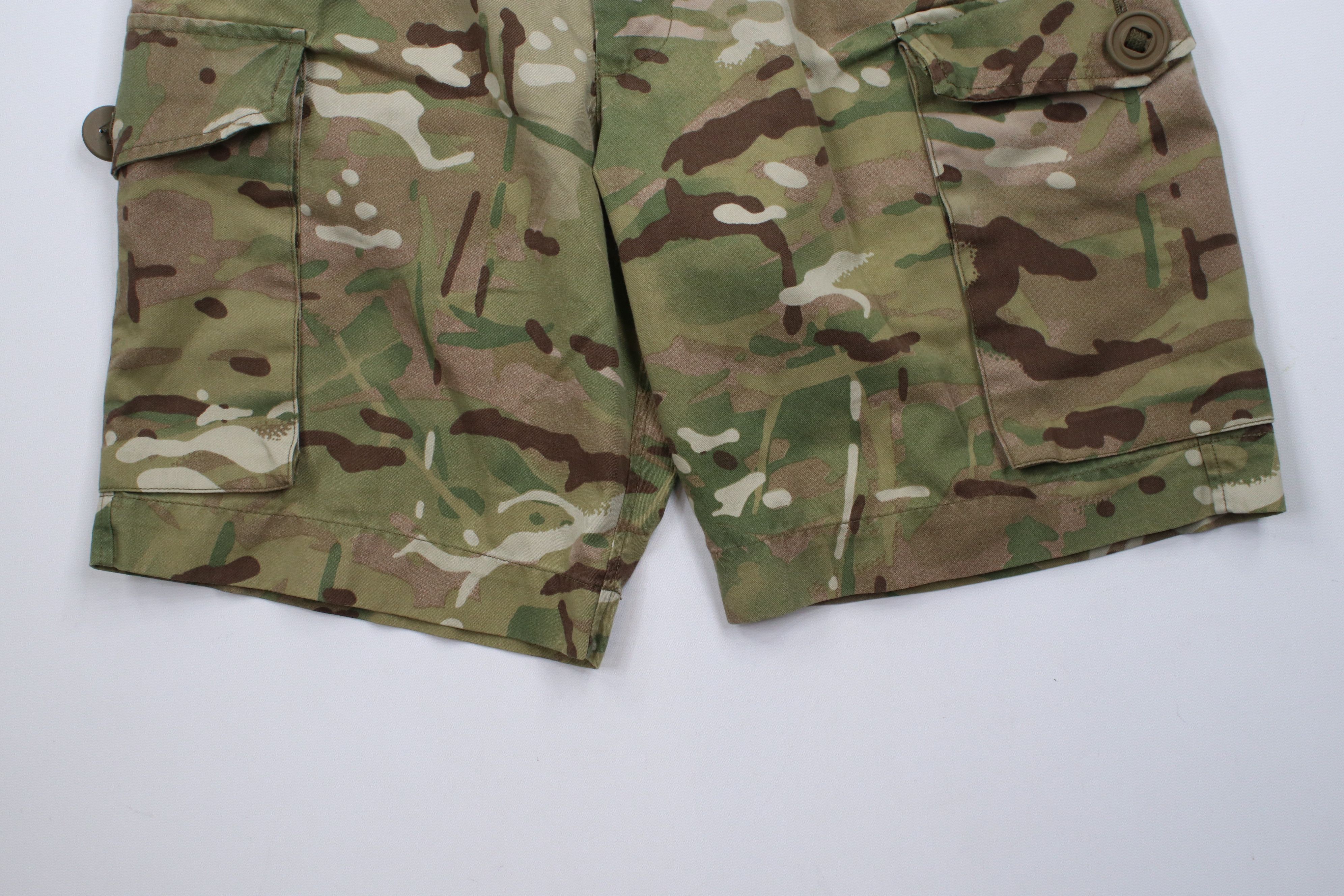 Vintage Vintage 90s Streetwear Camouflage Above Knee Cargo Shorts Size US 30 / EU 46 - 4 Thumbnail