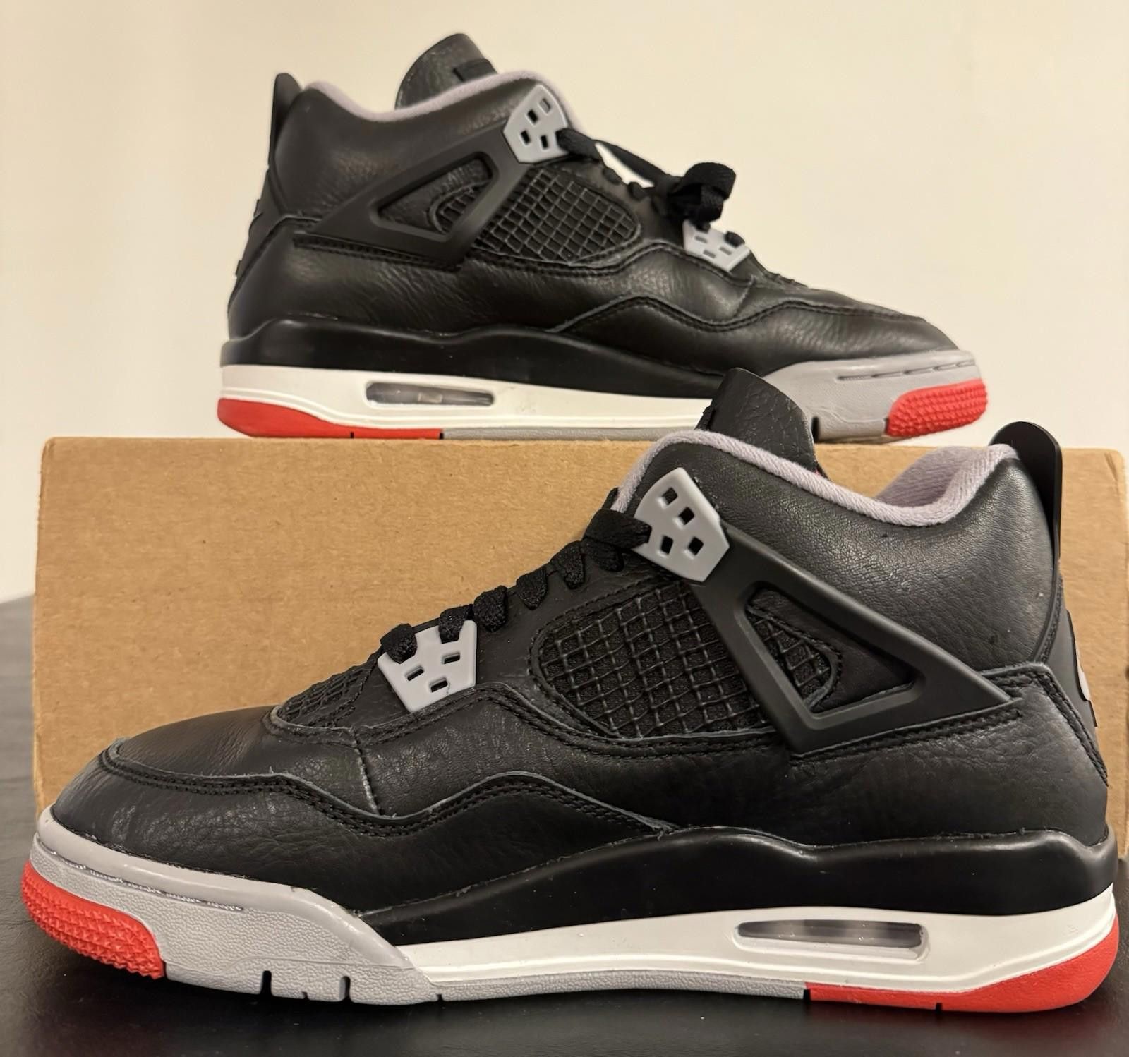 Jordan Brand Size 7Y - Air Jordan 4 Retro Bred Reimagined Size US 7 / EU 40 - 3 Thumbnail