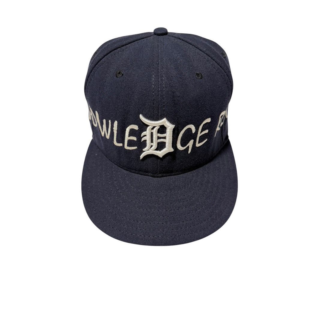 Neighborhood × Supreme Supreme Neighborhood New Era Fitted 7 1/2