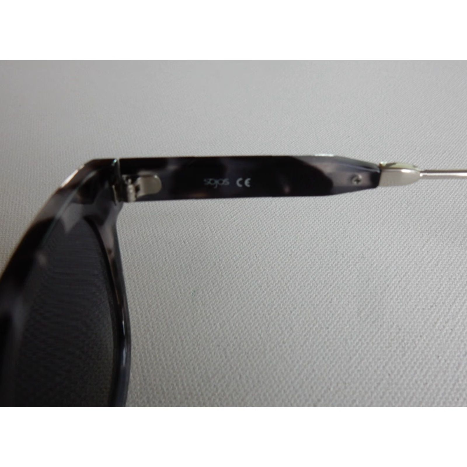 Vintage Sojos Women's Gray Sunglasses 52-22-142 C3 UV Protection Fashion Accessories Size ONE SIZE - 4 Thumbnail
