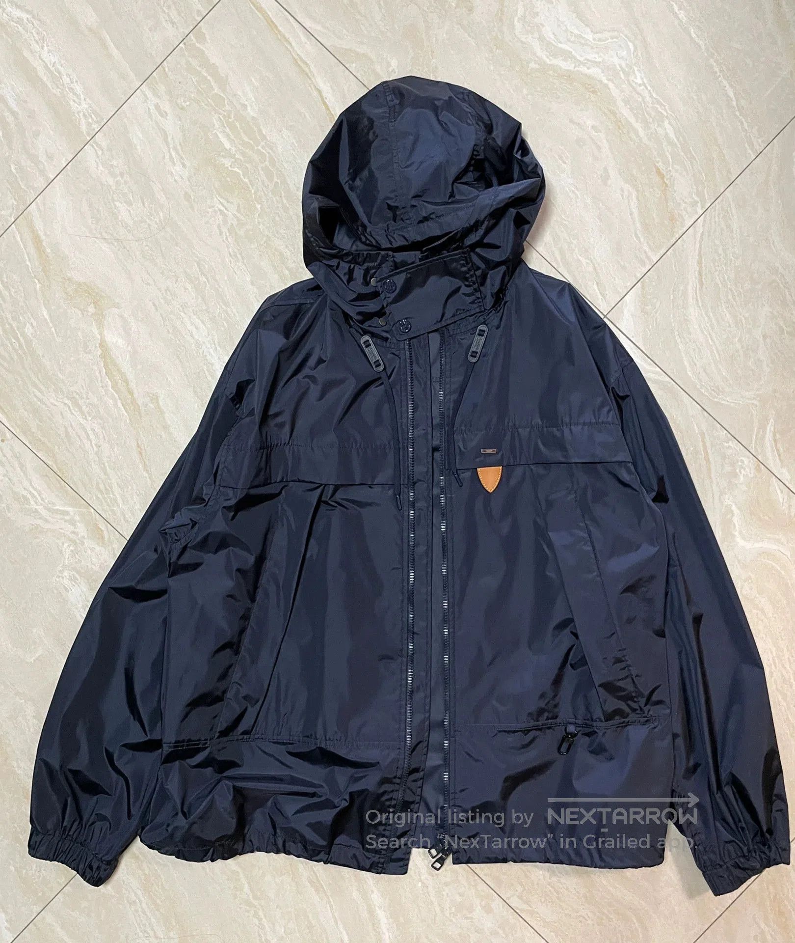 Louis Vuitton louis vuitton waterproof outdoor jacket in navy. Size US L / EU 52-54 / 3 - 1 Thumbnail