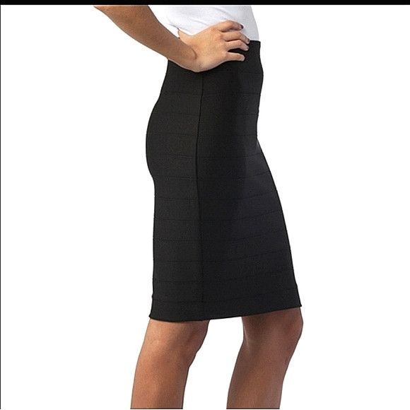 Joseph Ribkoff Essentials Bodycon Pencil Skirt Size 28" / US 6 / IT 42 - 2 Thumbnail