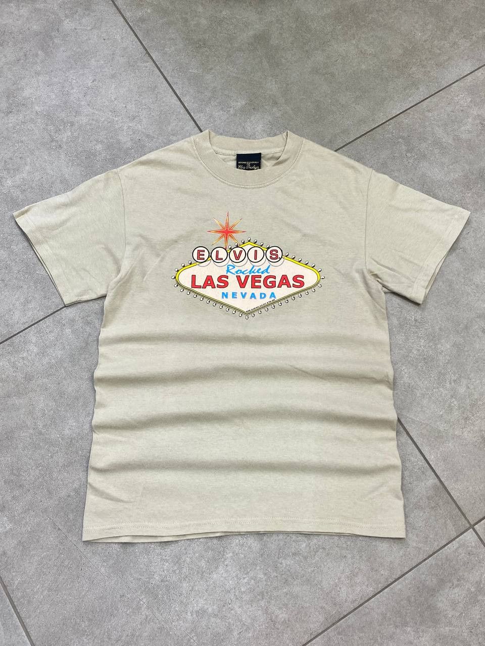 Band Tees Vintage Elvis Presley 1999 Elvis Rocked Las Vegas T-Shirt Size US S / EU 44-46 / 1 - 1 Thumbnail