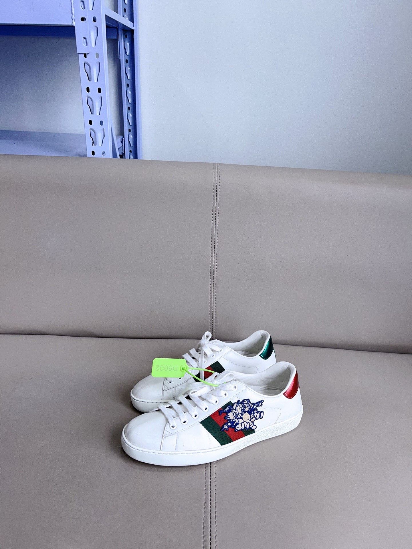 Gucci Gucci Three Little Pigs Sneakers Size 40.5 Size US 7.5 / EU 40-41 - 1 Thumbnail