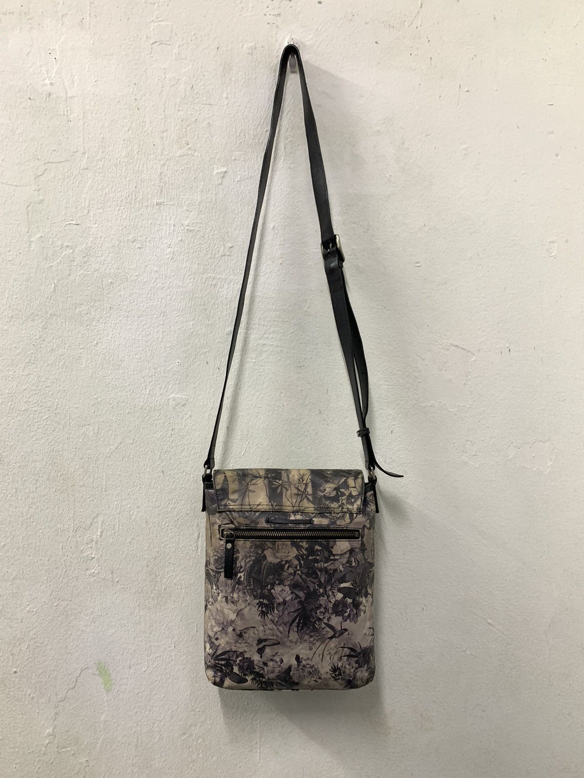 Jean Paul Gaultier Jean Paul Gaultier Psychedelic Paradise Sling Bag Size ONE SIZE - 2 Thumbnail