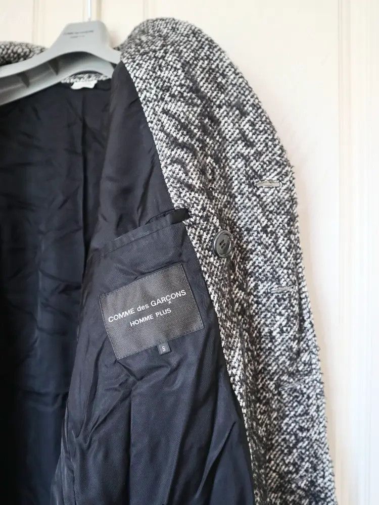 Comme des Garcons Homme Plus Comme Des Garcons Homme Plus 18AW White Shock Coat-2507 Size US S / EU 44-46 / 1 - 4 Thumbnail