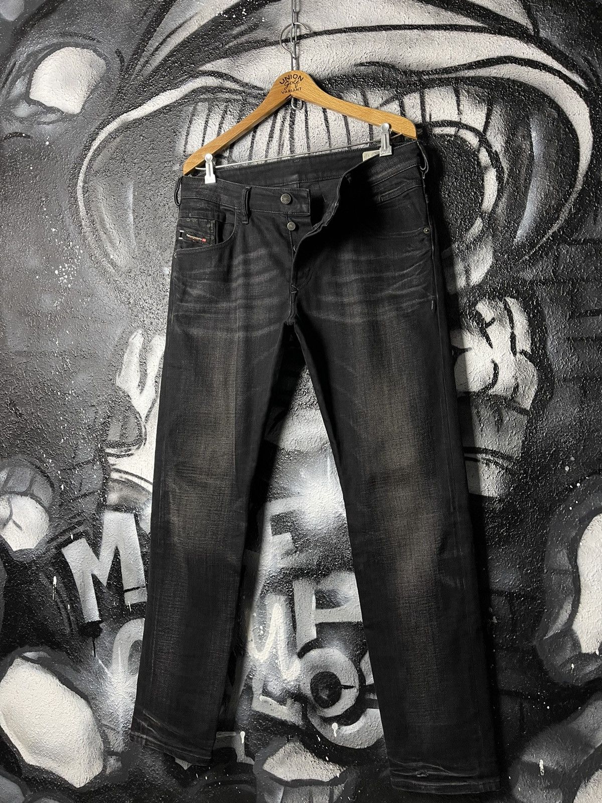 Diesel Diesel D-Bazer Tapered Denim Jeans Men’s Size W31 L32 Size US 31 - 1 Thumbnail