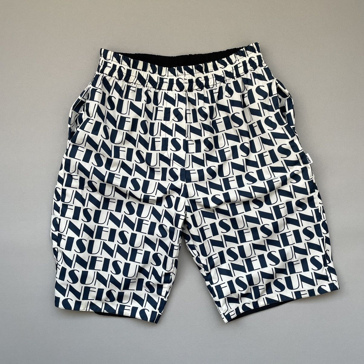Japanese Brand × Sunnei Sunnei Logo Print Reversible Shorts Size S/M Size US 32 / EU 48 - 2 Thumbnail