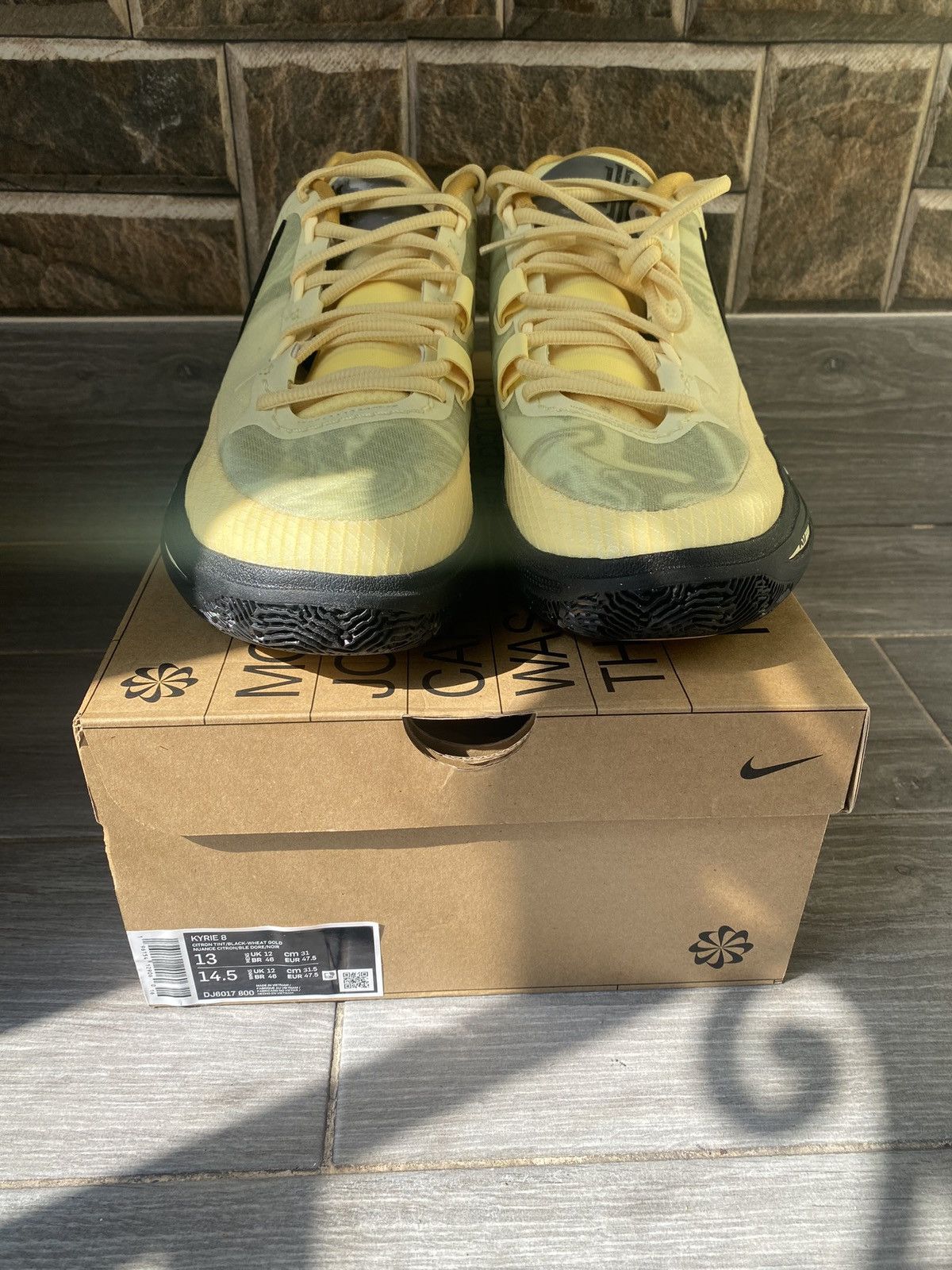 Nike Nike Kyrie 8 Citron Tint Leopard size 13 Size US 13 / EU 46 - 1 Thumbnail