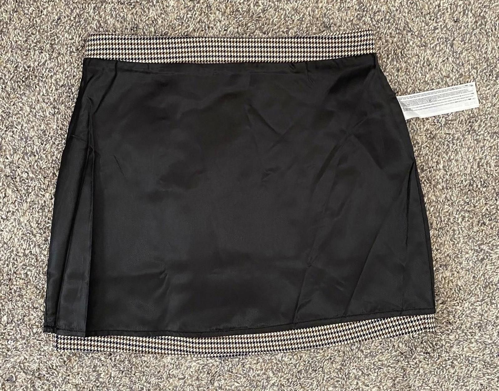 Mango NWT MANGO Mini Skirt in Houndstooth (X-SMALL) Size 26" / US 2 / IT 38 - 8 Thumbnail