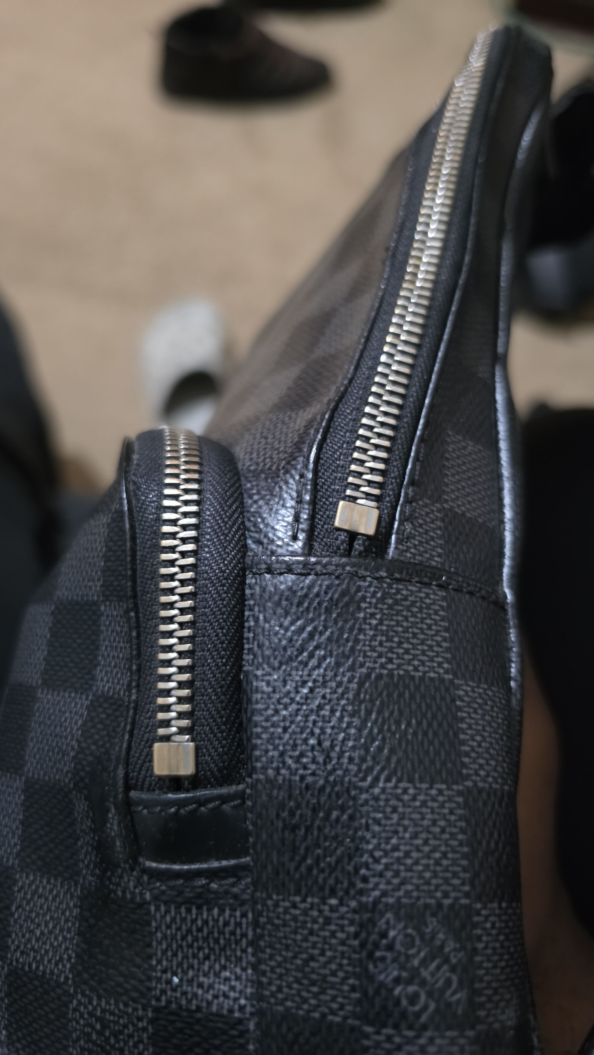 Louis Vuitton Louis Vuitton Avenue Sling Bag Graphite Damier Size ONE SIZE - 12 Thumbnail
