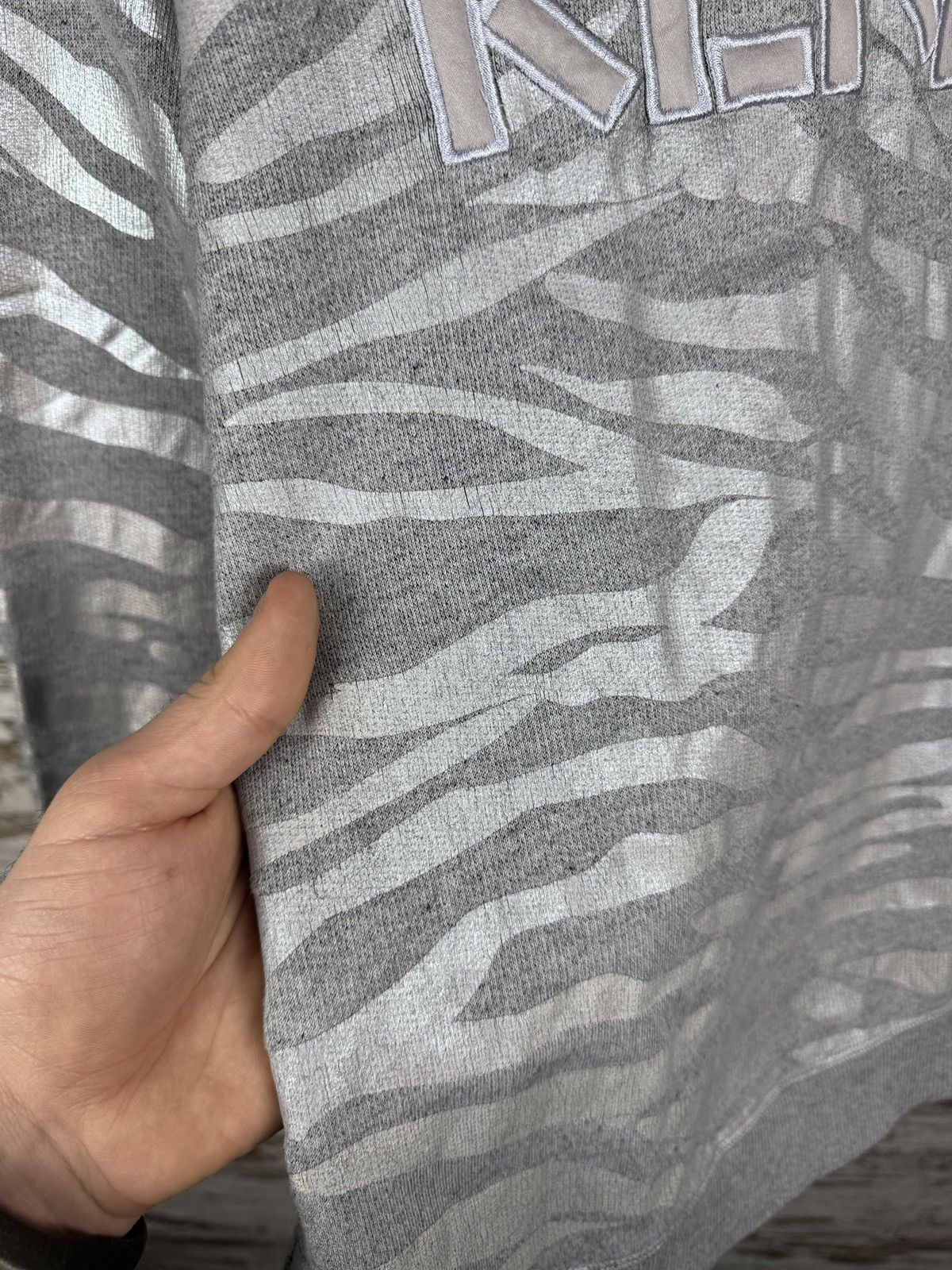Kenzo Women’s Kenzo Paris Sweatshirt grey size M tiger print Size M / US 6-8 / IT 42-44 - 6 Thumbnail