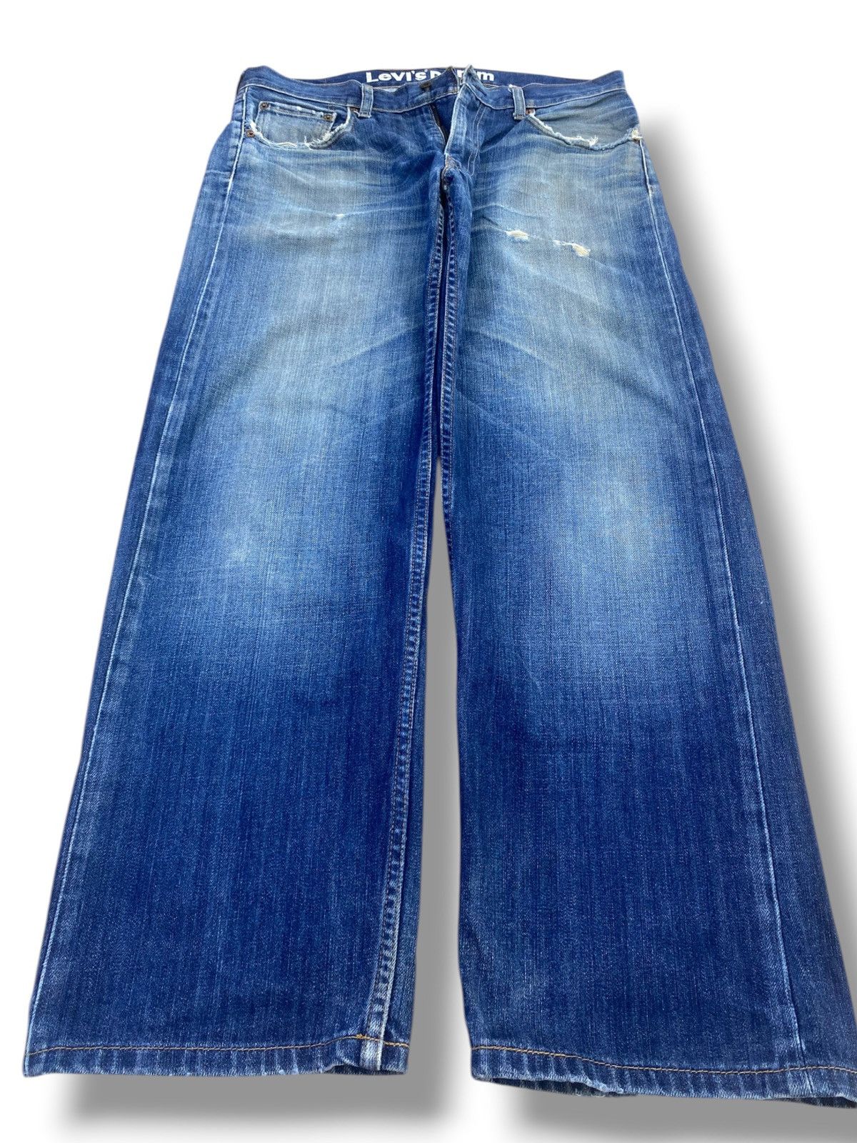 Levi's Vintage Levi’s Faded Wash Ripped Style Baggy Jeans Size US 34 / EU 50 - 1 Thumbnail