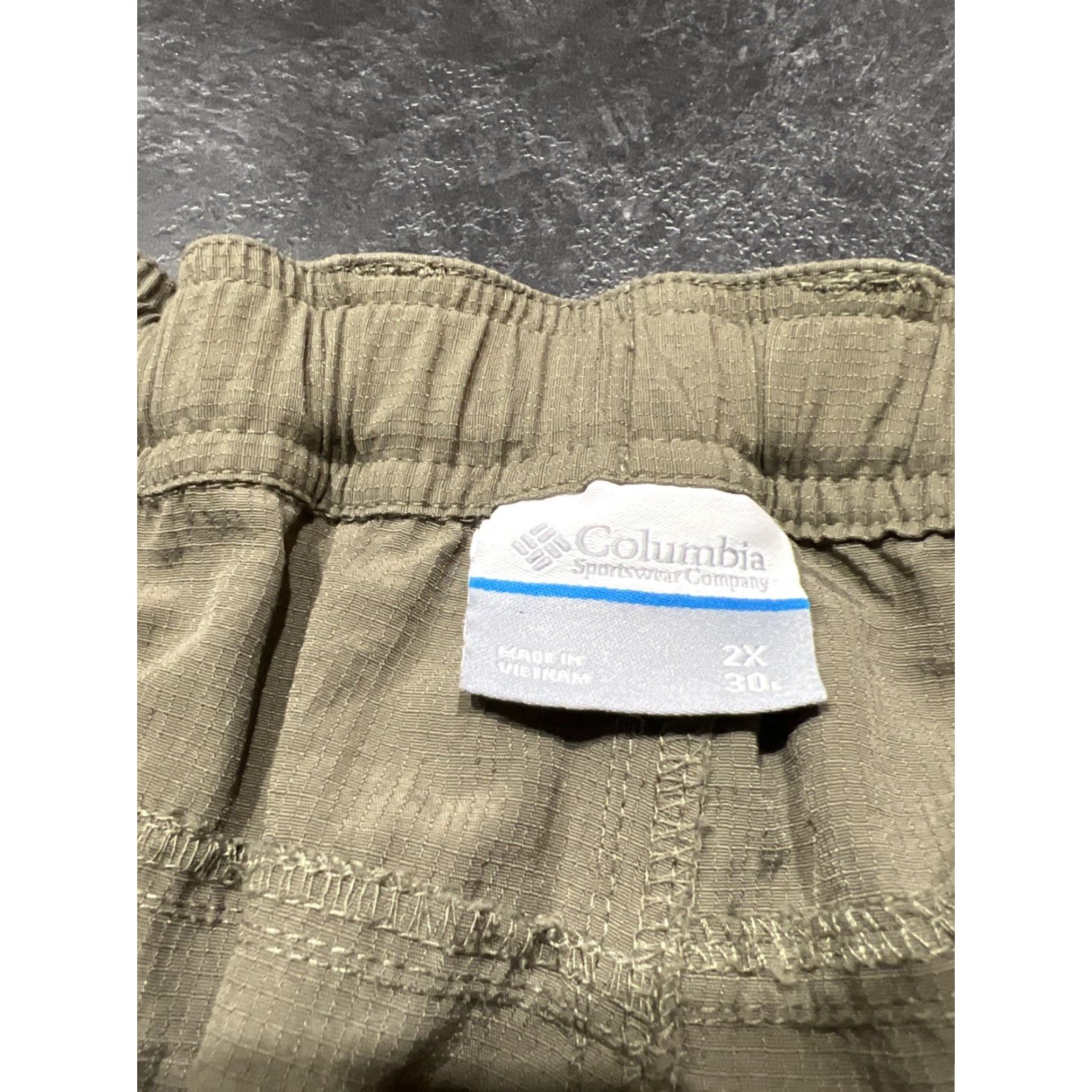 Vintage VINTAGE Columbia Mens Cargo Pants Windbreaker 2XL Olive Lightweight Convertible 30" Fall Winter Outdoor Size US 39 - 4 Thumbnail
