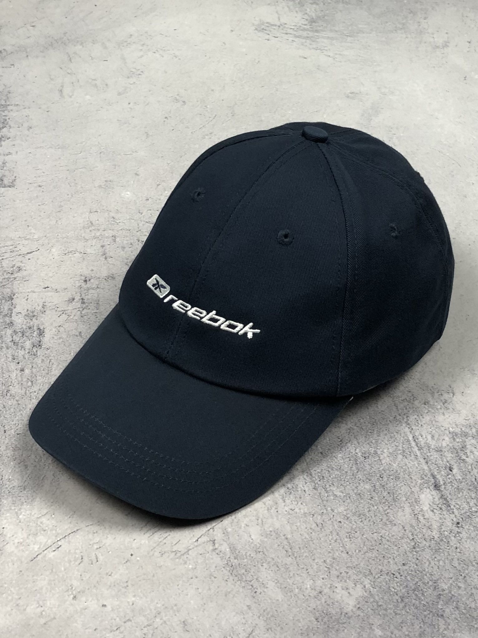 Reebok Vintage Reebok Navy Cap Size ONE SIZE - 1 Thumbnail