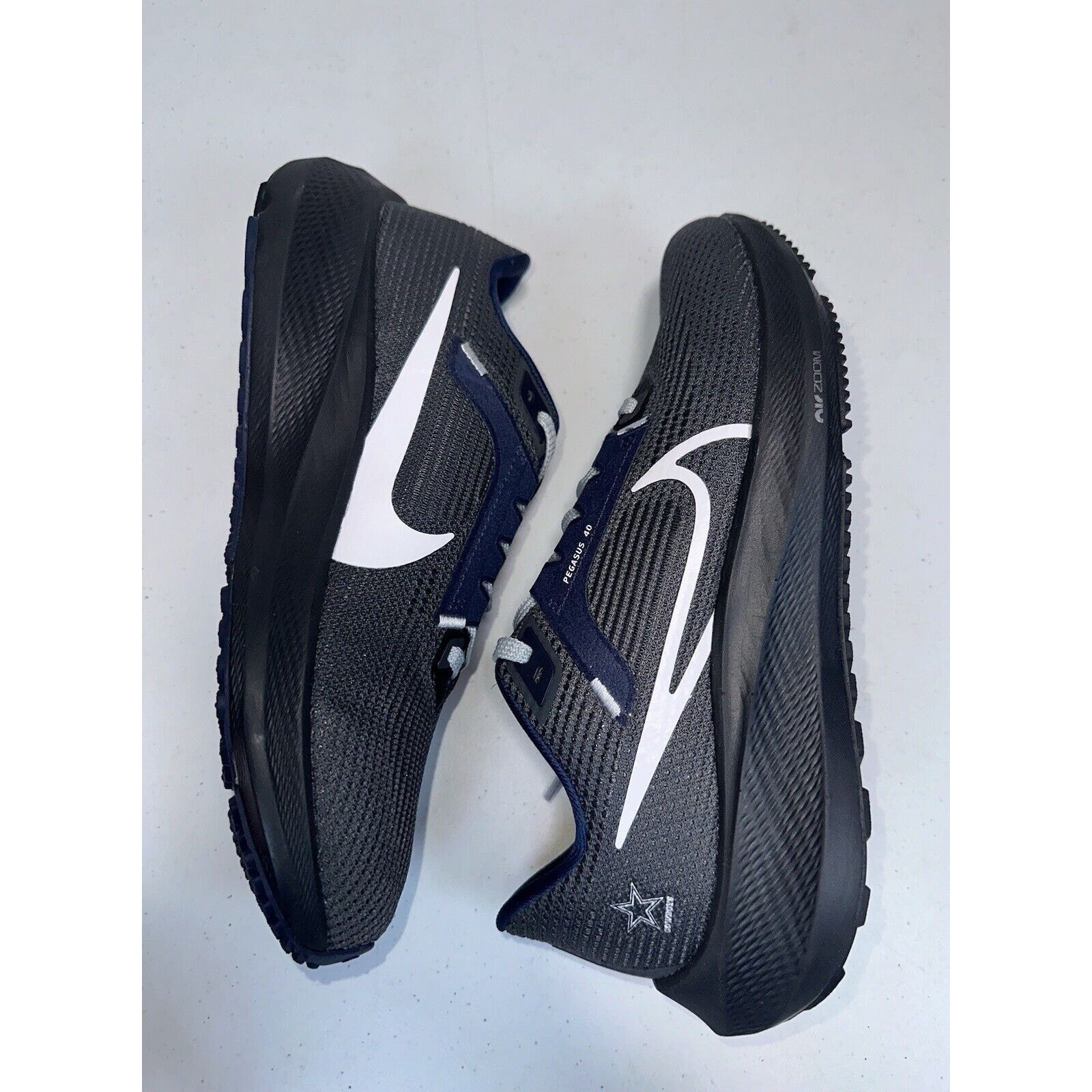 Nike Nike Air Zoom Pegasus 40 Dallas Cowboys 6 Womens 7.5 Grey Size US 6 / EU 39 - 2 Thumbnail