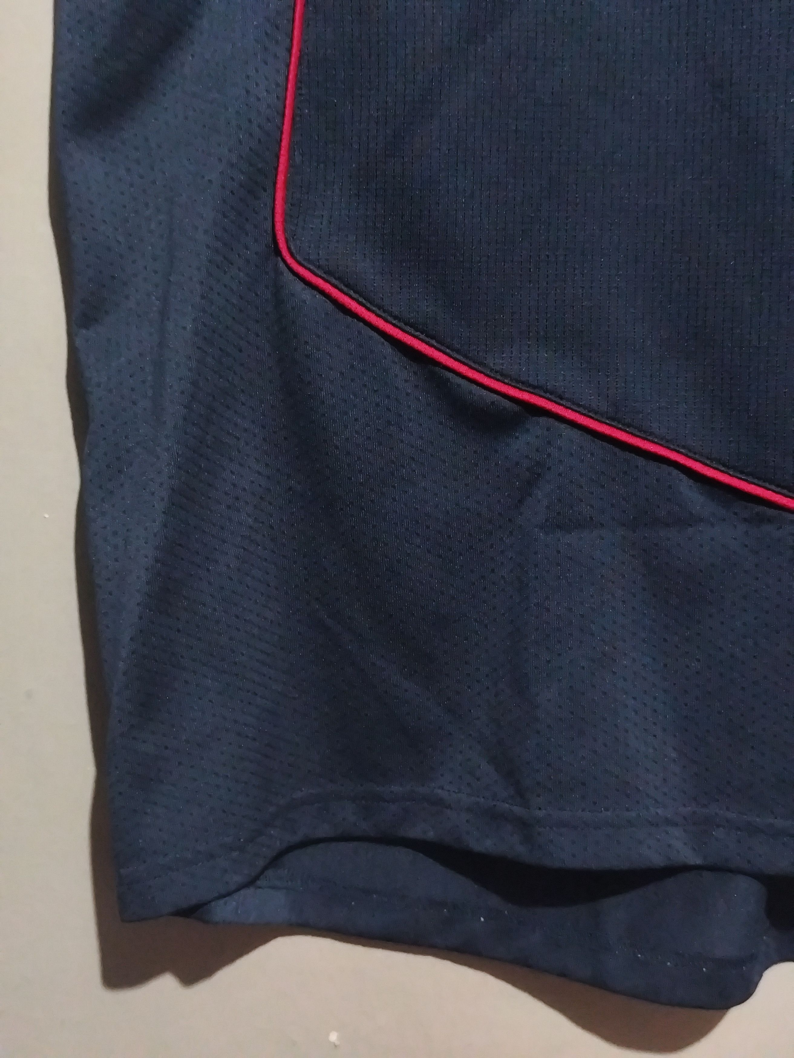 Nike BARCELONA x NIKE 2004/05 TRAINING SLEEVELESS XTRA BIG SIZE Size US XXL / EU 58 / 5 - 8 Thumbnail