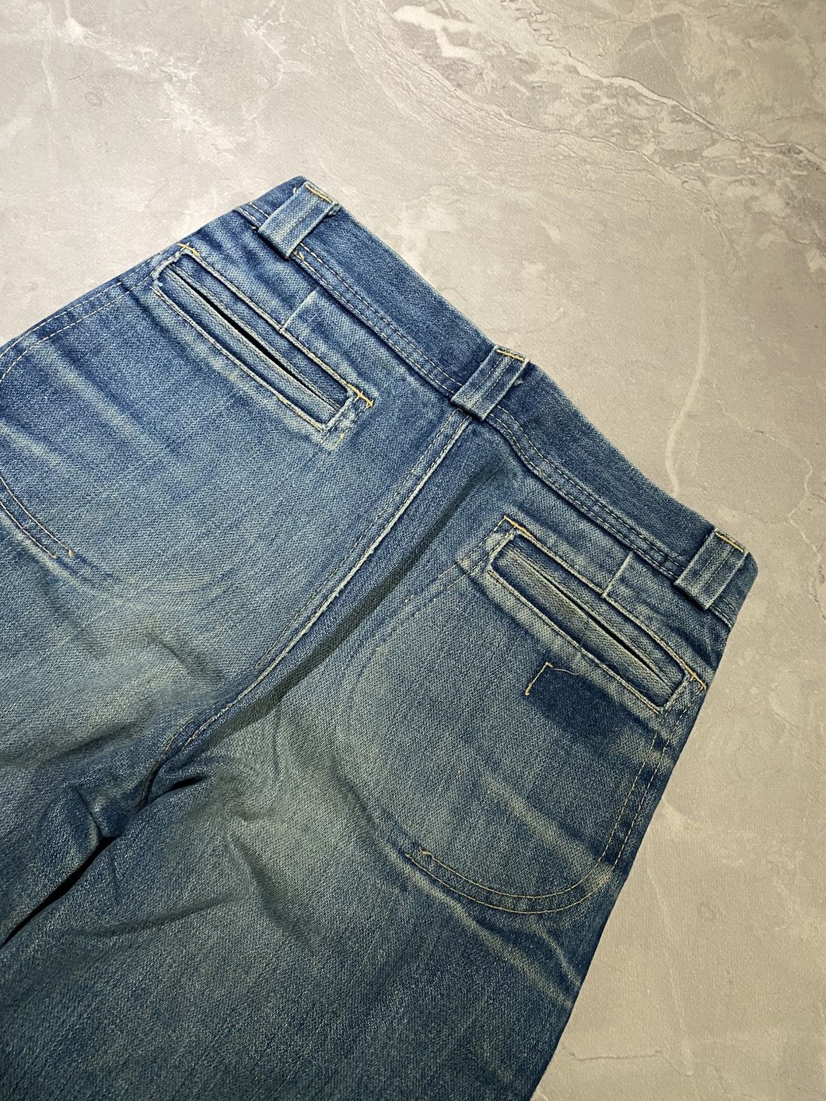 Vintage CRAZY Rare Washed Flared / Japanese Style Y2K / Vintage Size US 27 - 10 Thumbnail