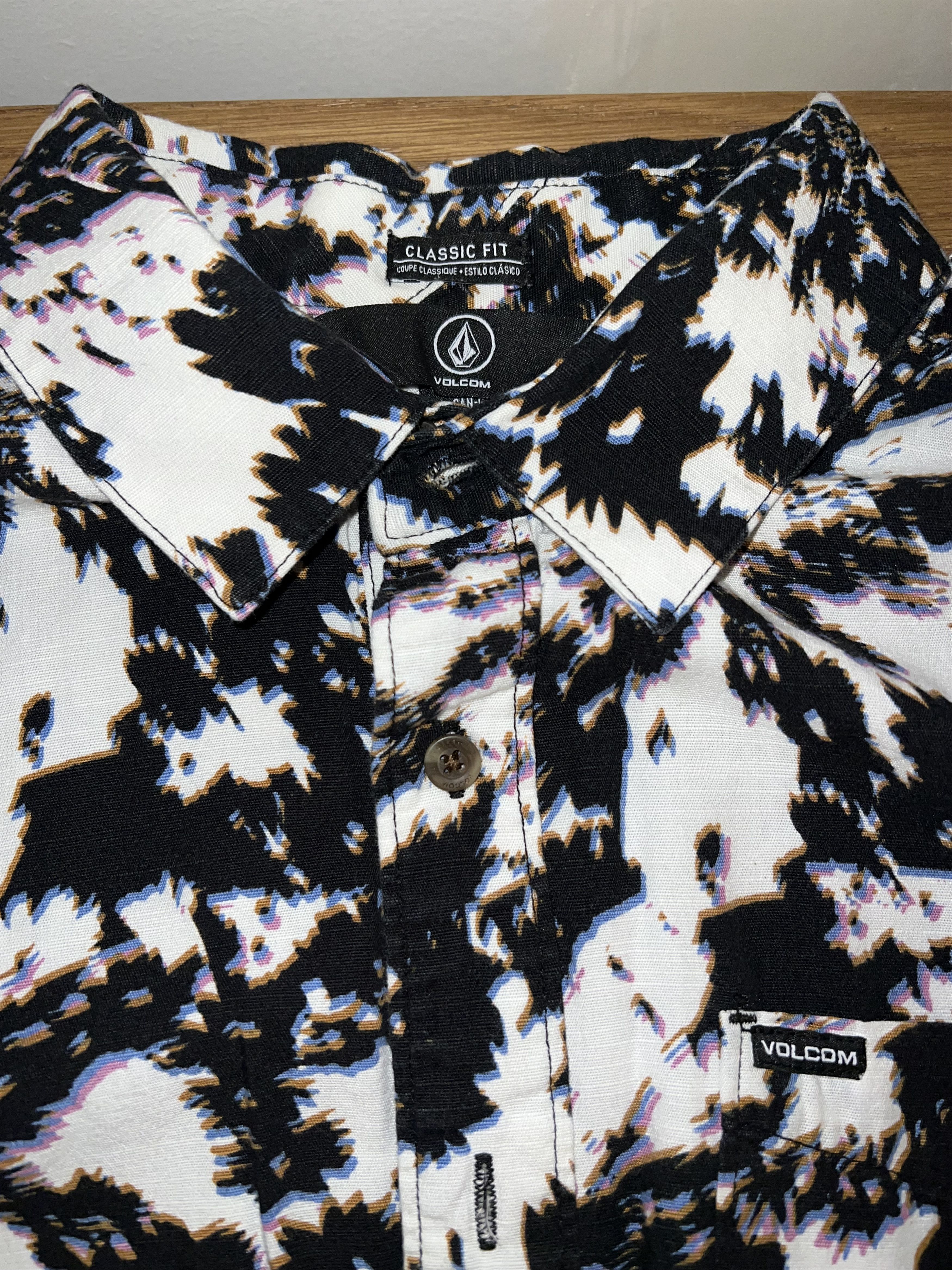 Volcom Volcom Classic Fit Button-Up Shirt Size US L / EU 52-54 / 3 - 3 Thumbnail