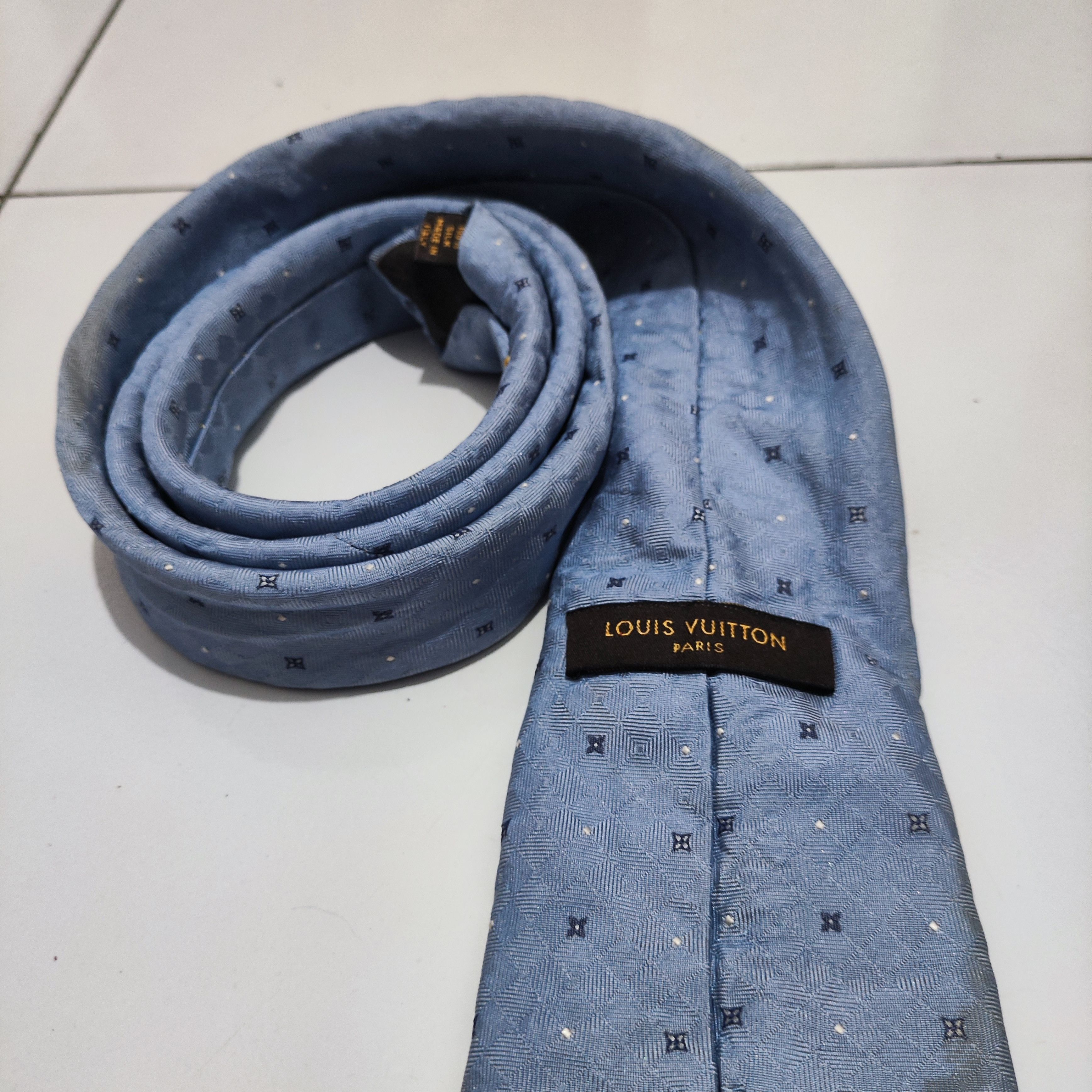 Louis Vuitton Tie Louis Vuitton Size ONE SIZE - 4 Thumbnail